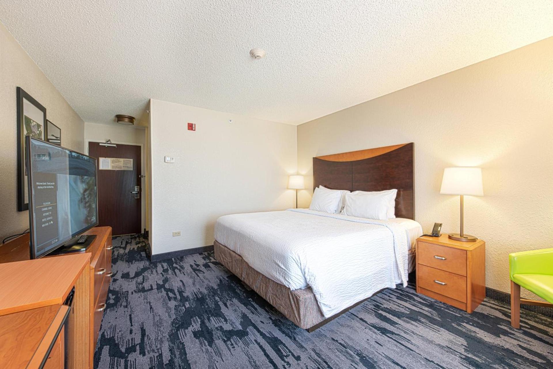 Fairfield Inn & Suites by Marriott Chicago Naperville photo 10