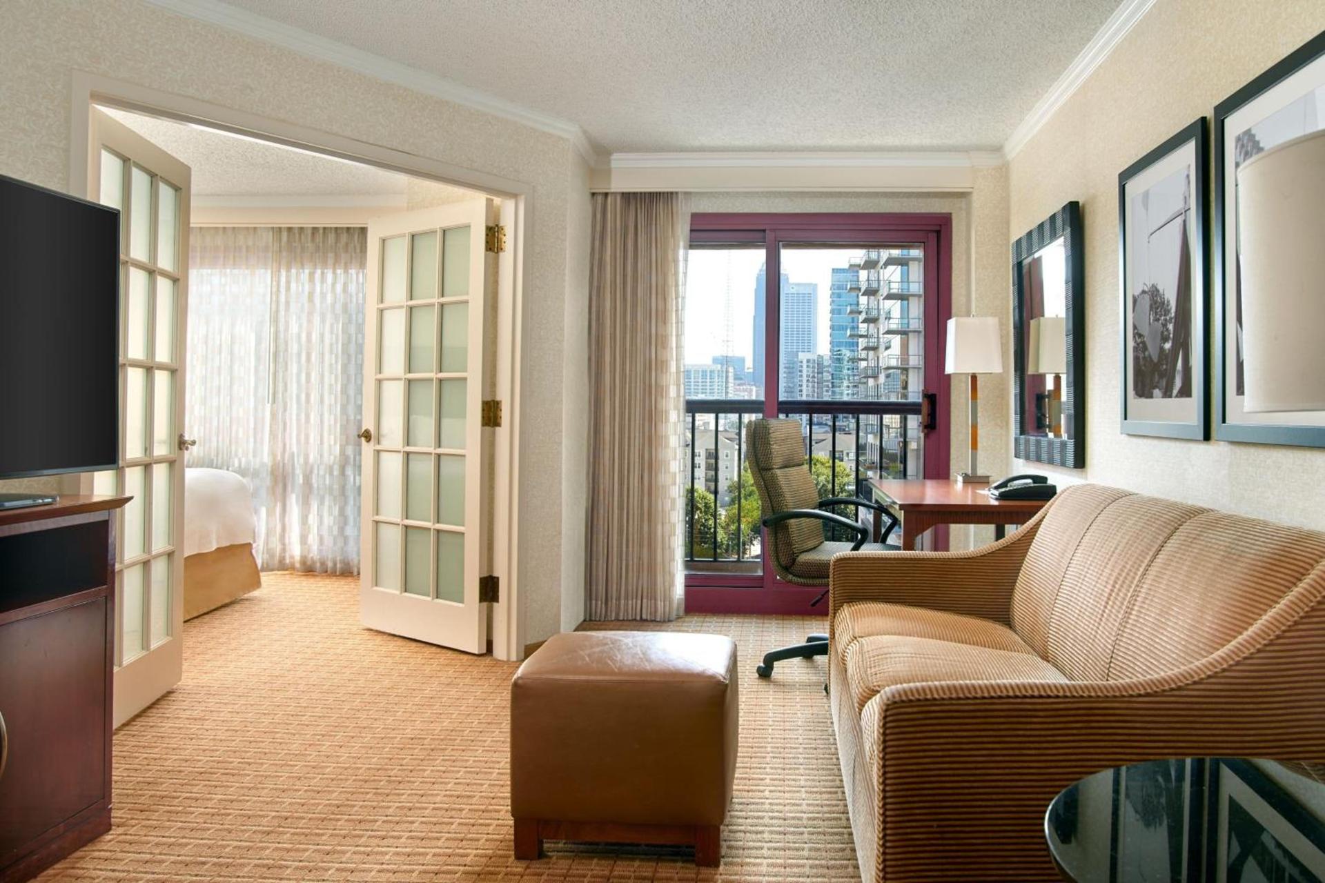 Atlanta Marriott Suites Midtown photo 34
