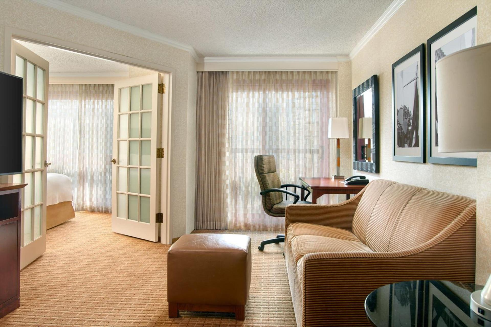 Atlanta Marriott Suites Midtown photo 5