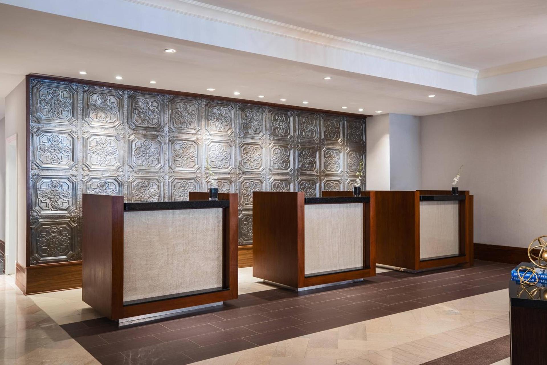 Renaissance Des Moines Savery Hotel photo 10