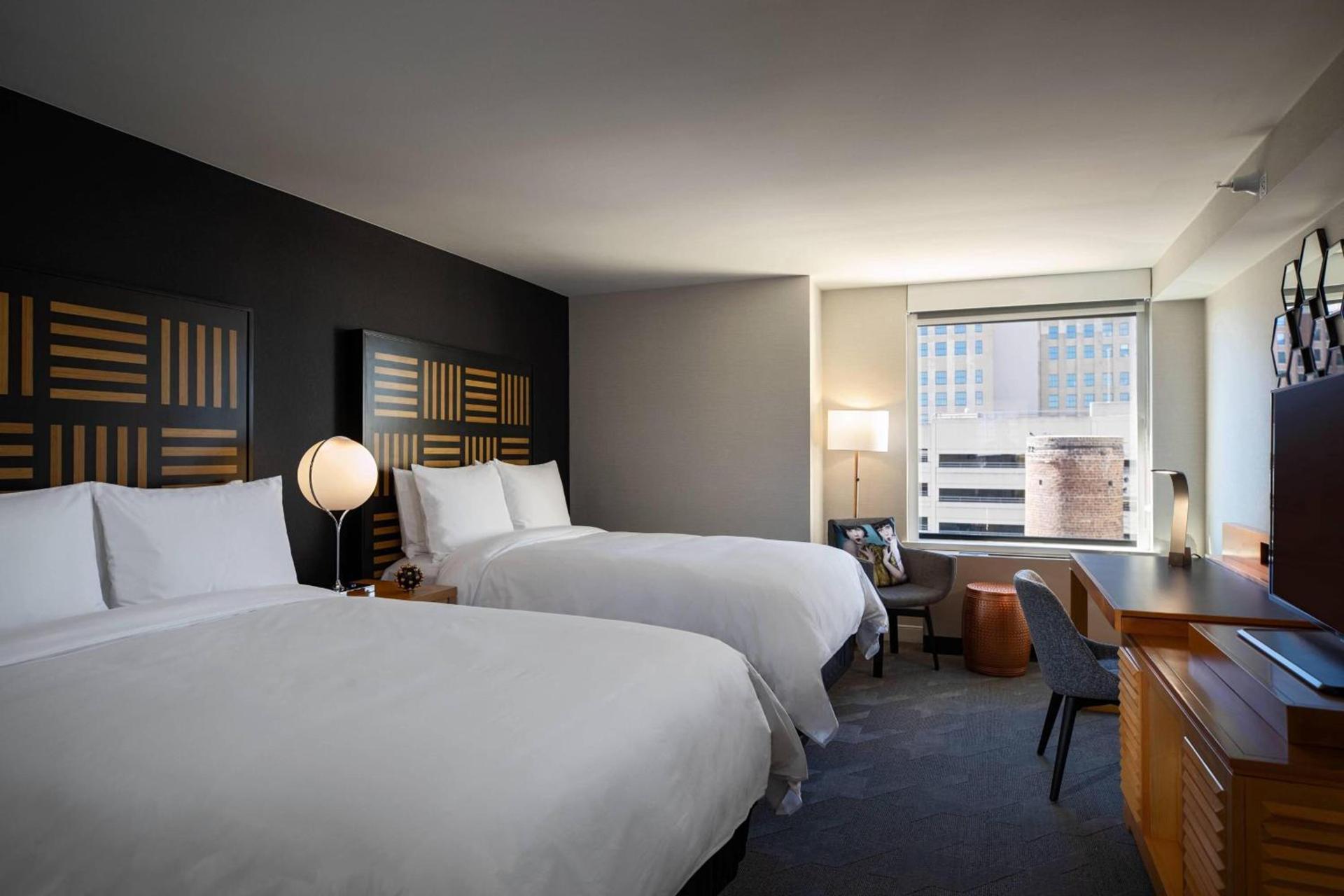 Renaissance Des Moines Savery Hotel photo 14