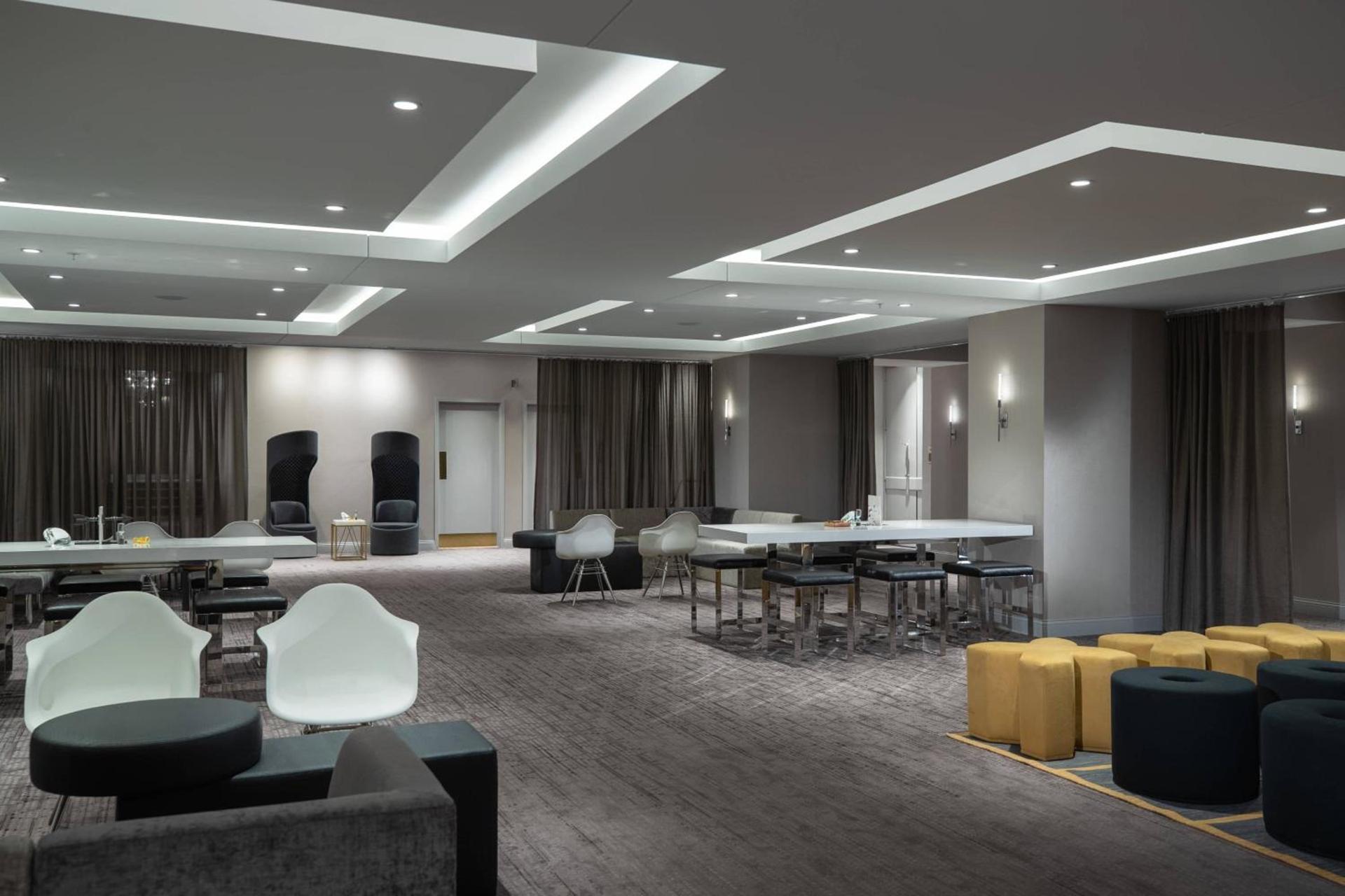 Renaissance Des Moines Savery Hotel photo 42