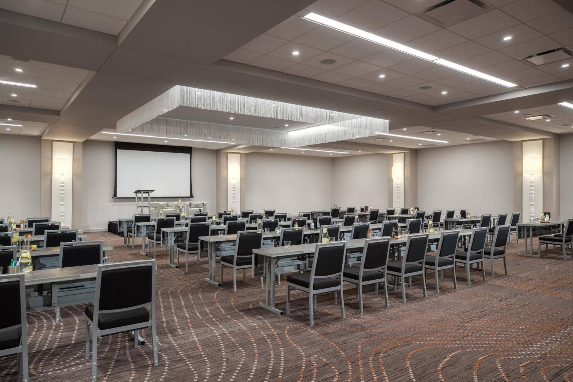 Renaissance Des Moines Savery Hotel photo 48
