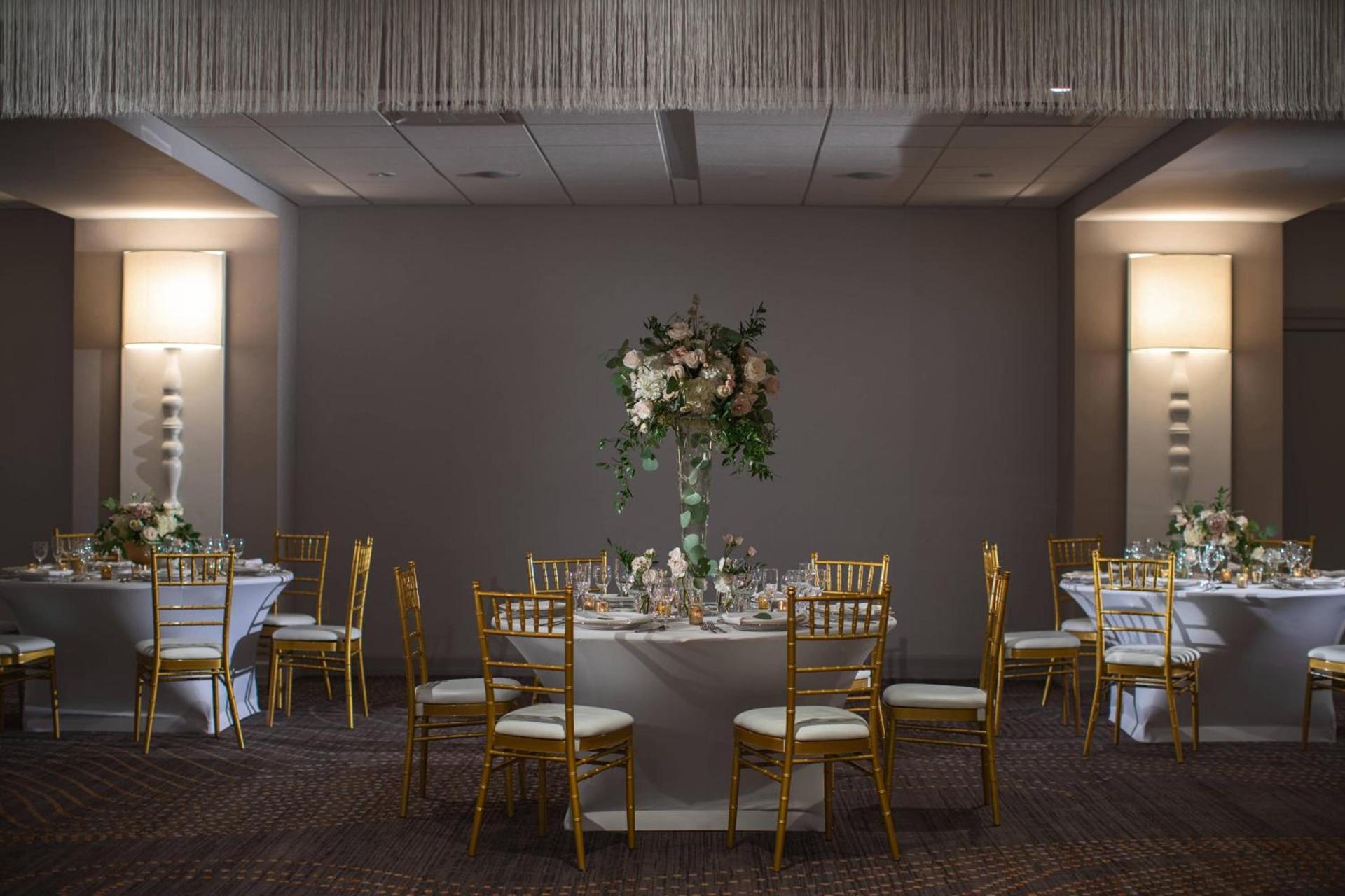 Renaissance Des Moines Savery Hotel photo 50