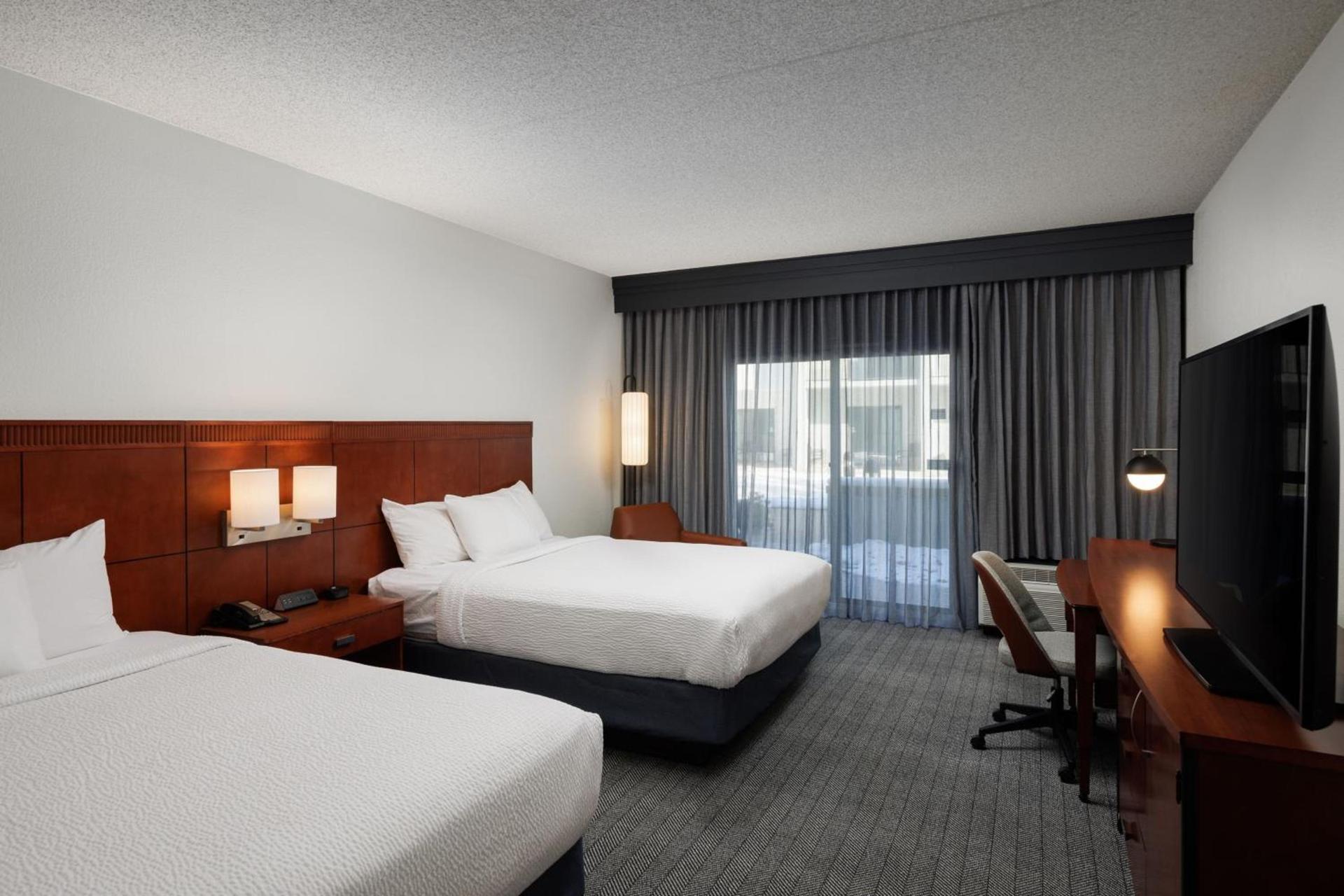 Courtyard by Marriott Denver Central Park photo 7