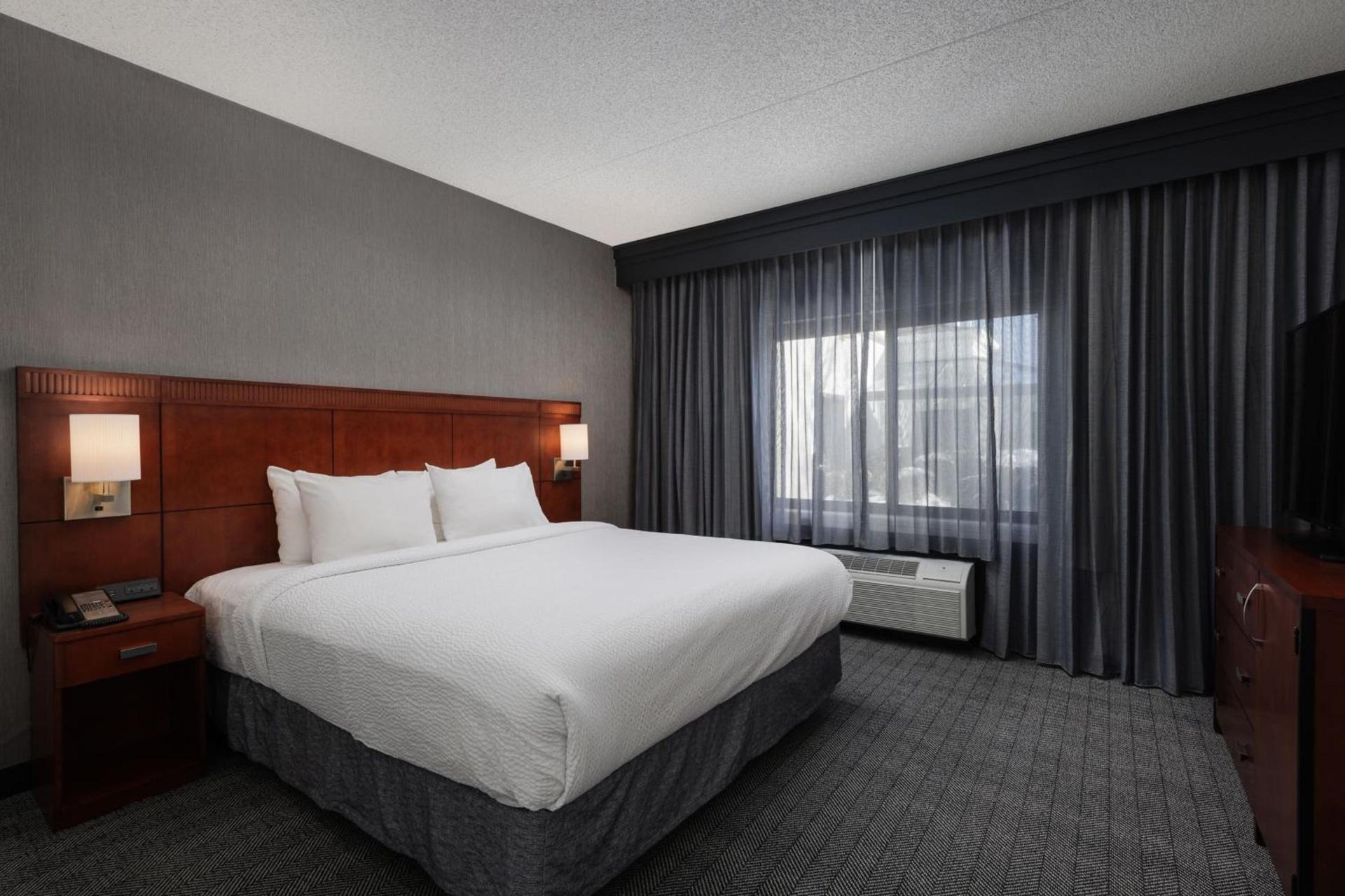 Courtyard by Marriott Denver Central Park photo 17