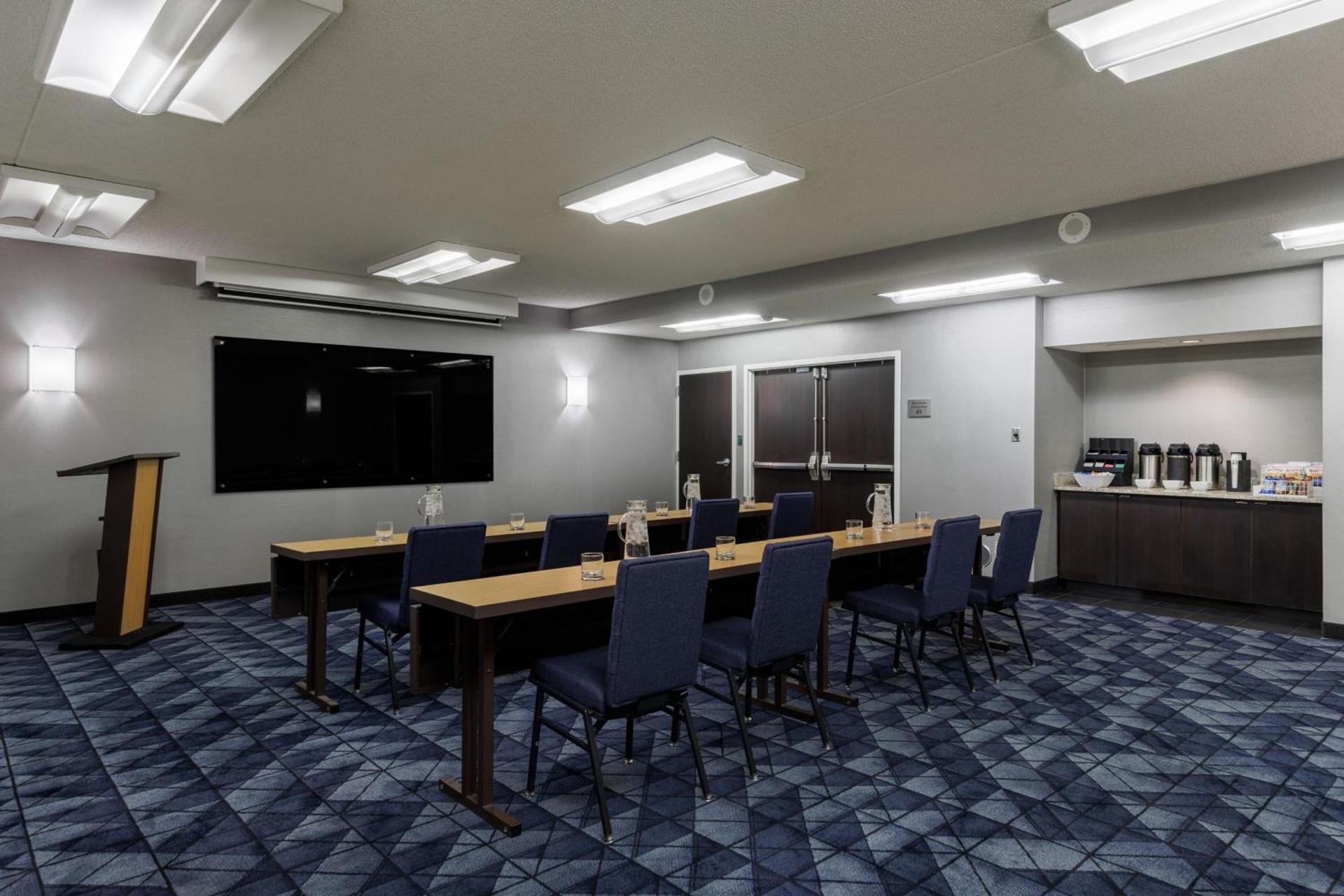 Courtyard by Marriott Denver Central Park photo 41
