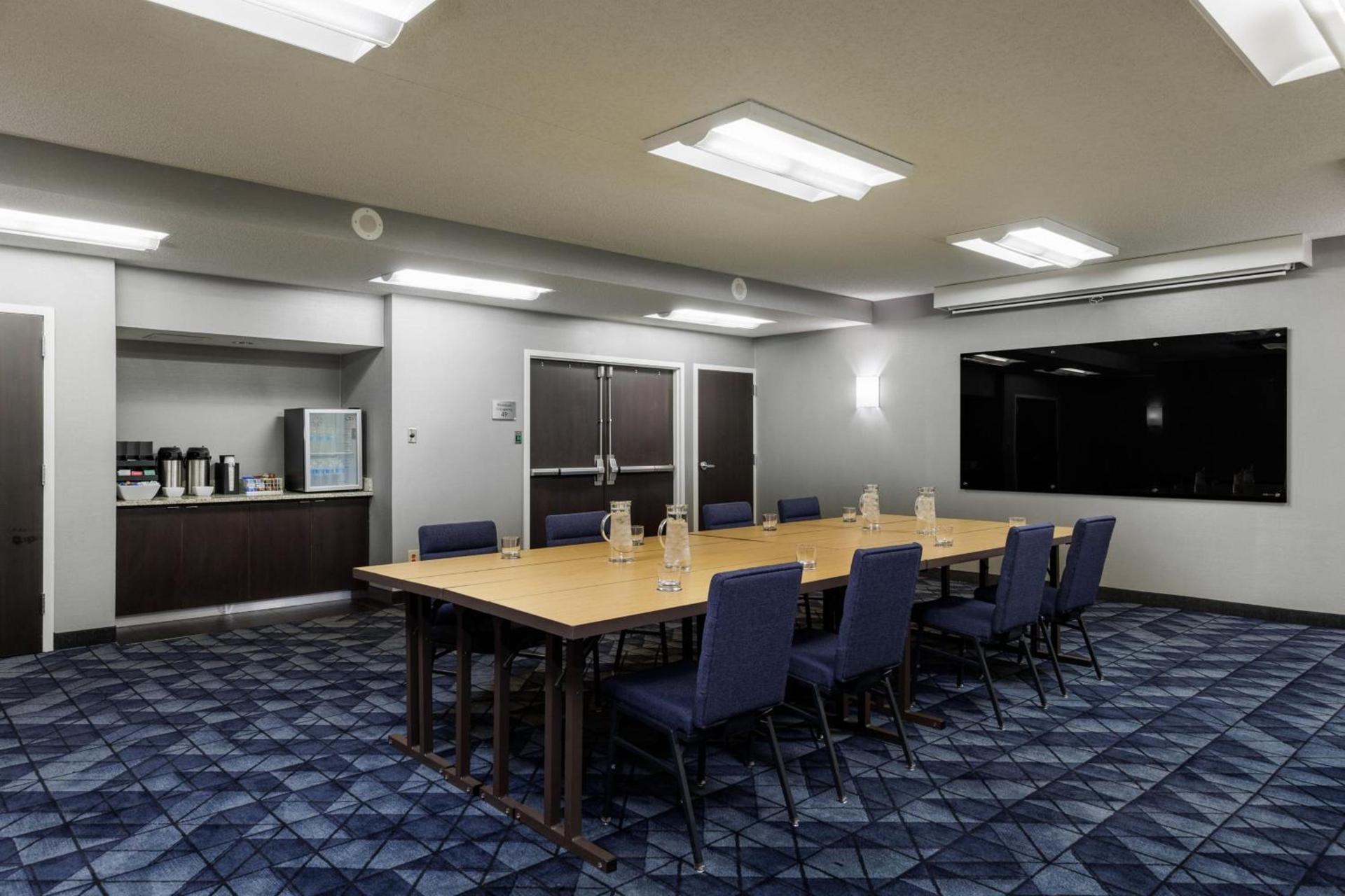 Courtyard by Marriott Denver Central Park photo 42