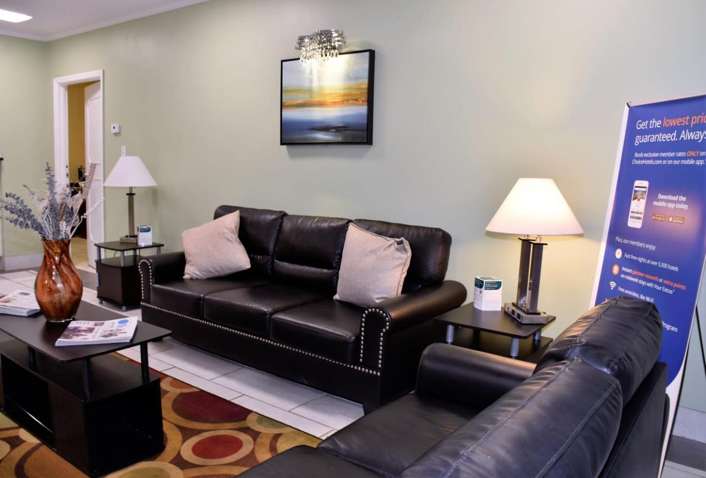 Suburban Studios Columbia - Harbison photo 6