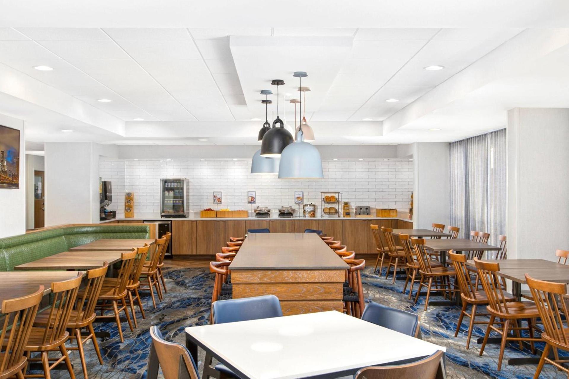 Fairfield Inn by Marriott Evansville East photo 18
