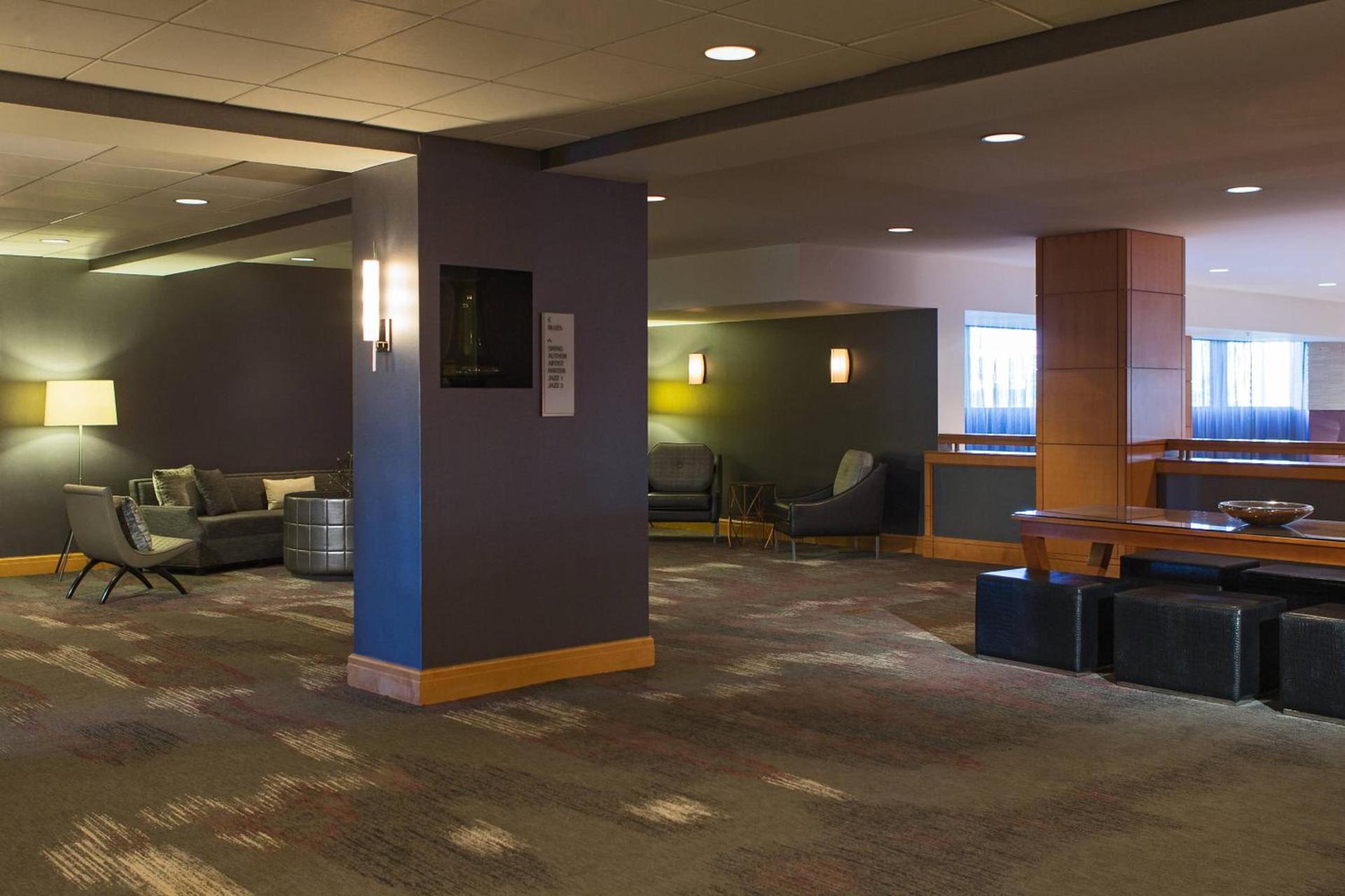 Renaissance Chicago O'Hare Suites Hotel photo 27