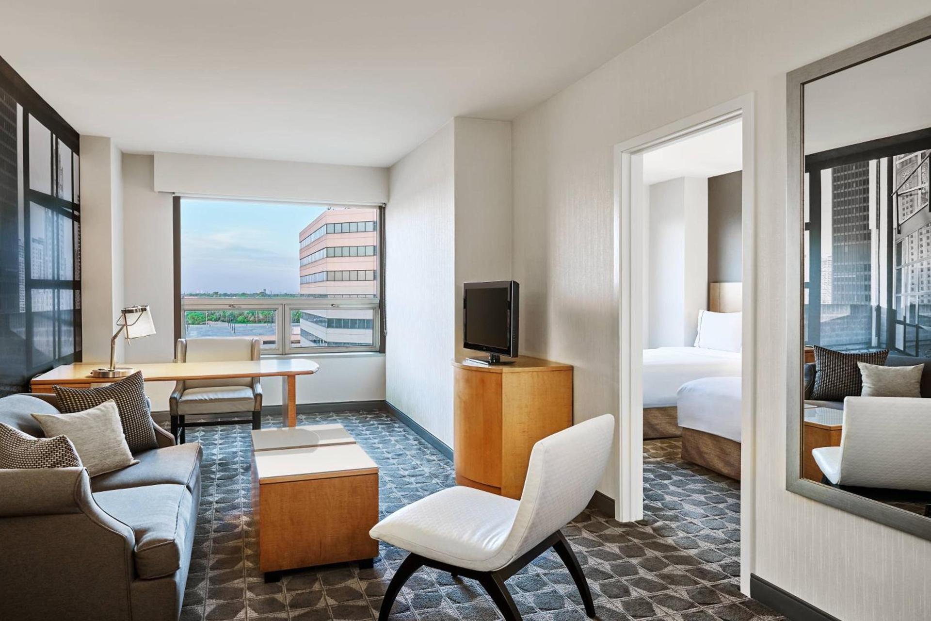 Renaissance Chicago O'Hare Suites Hotel photo 5