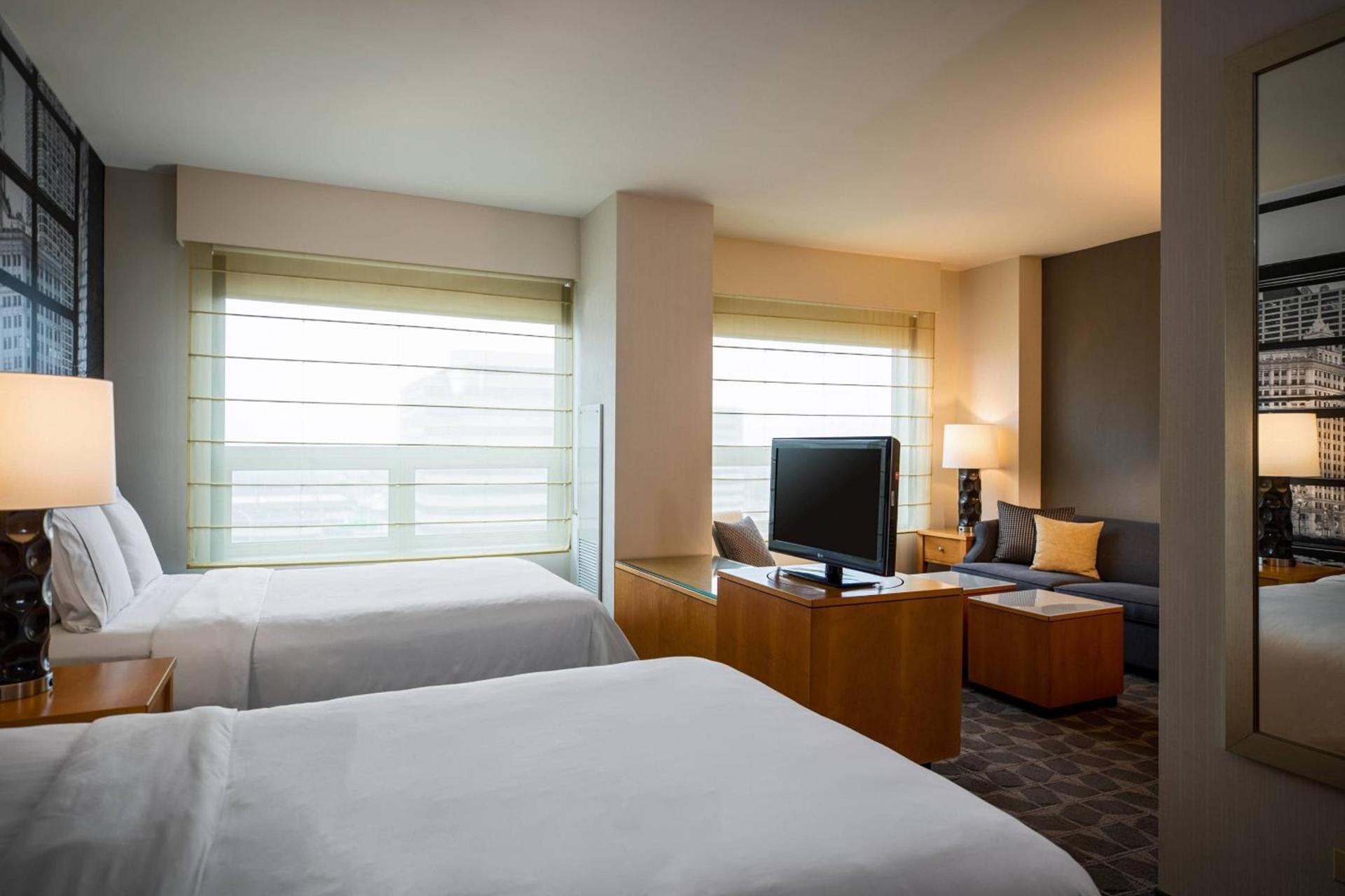 Renaissance Chicago O'Hare Suites Hotel photo 4
