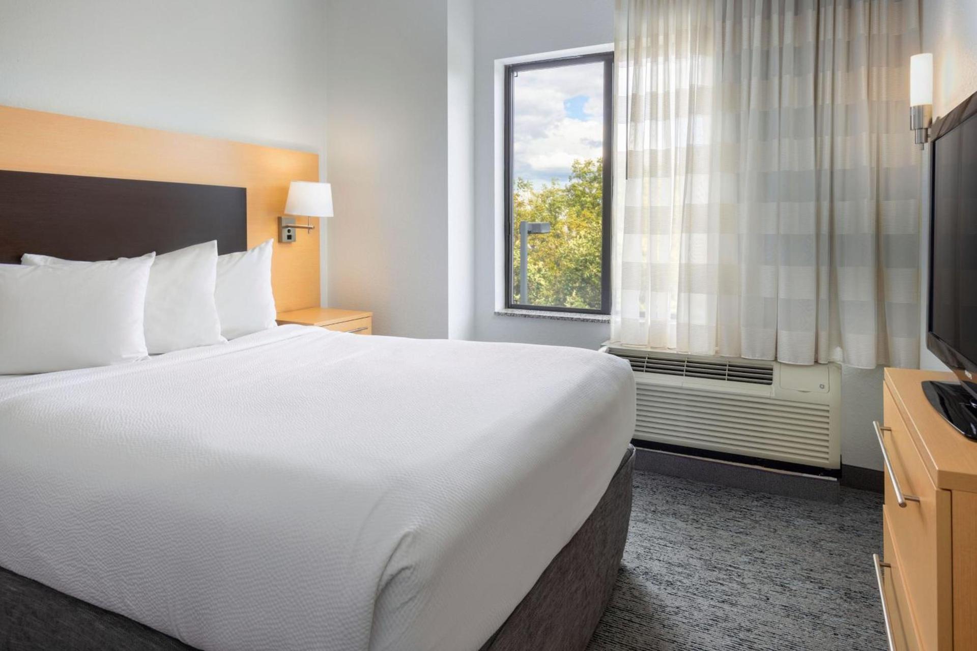 TownePlace Suites by Marriott York photo 11