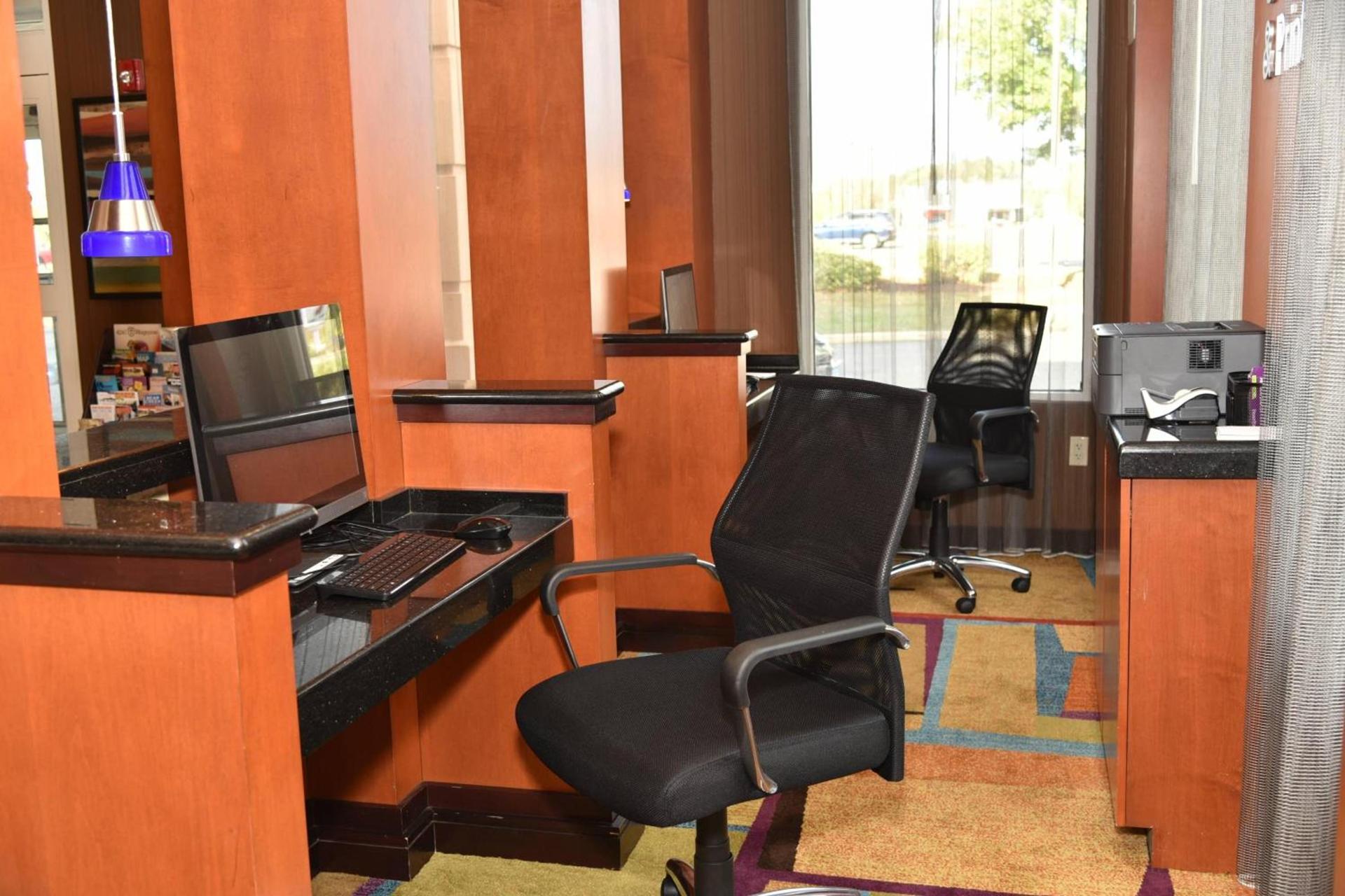 Fairfield Inn Hartford Airport photo 20