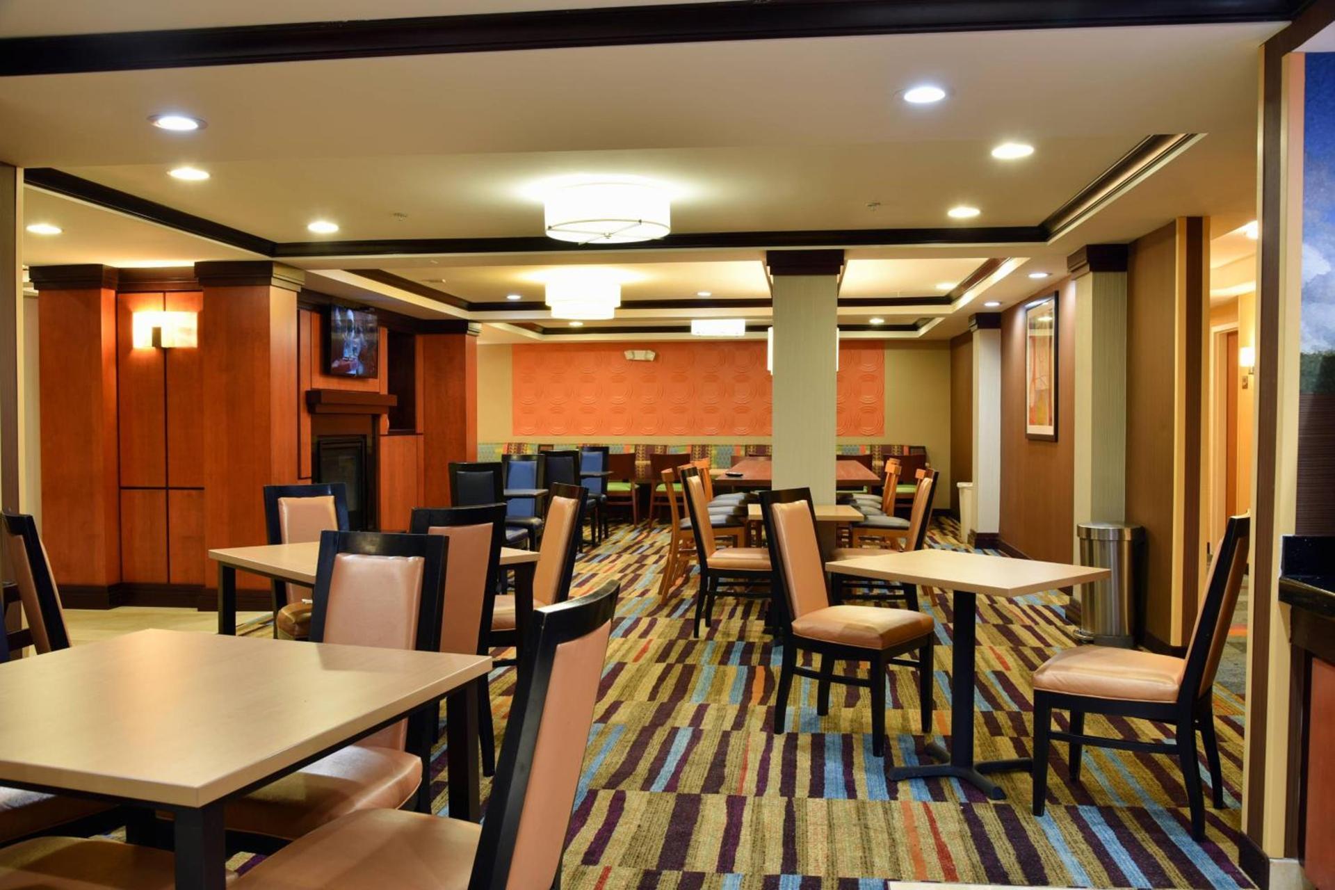 Fairfield Inn Hartford Airport photo 24
