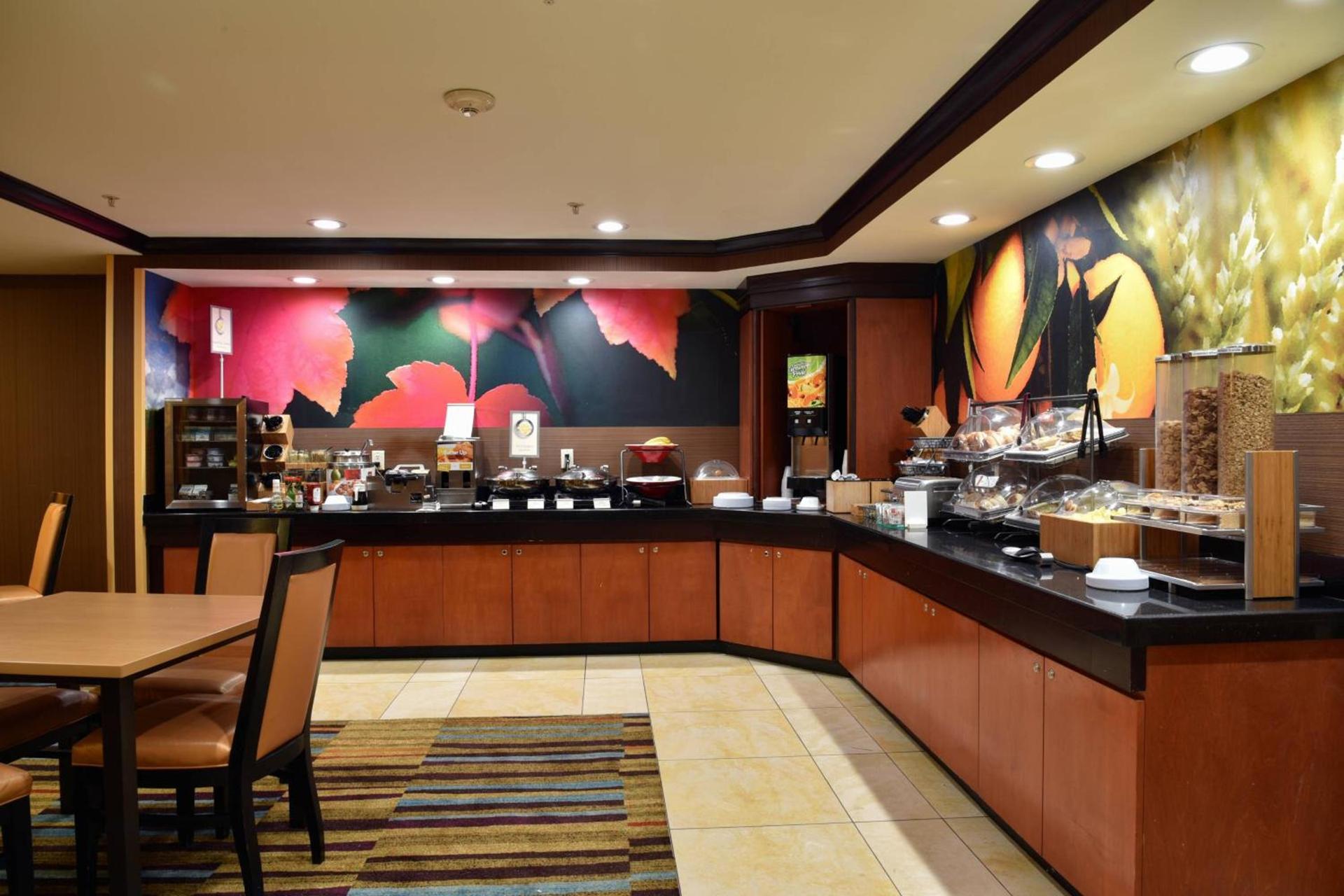 Fairfield Inn Hartford Airport photo 26