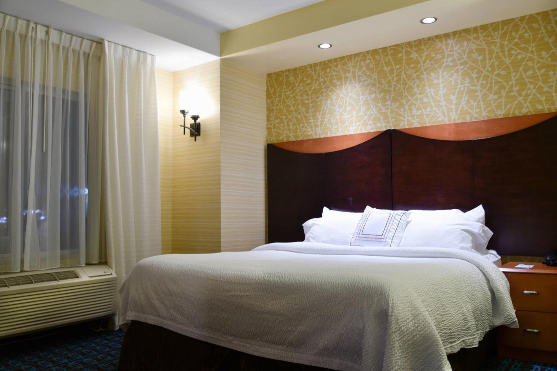 Fairfield Inn Hartford Airport photo 13