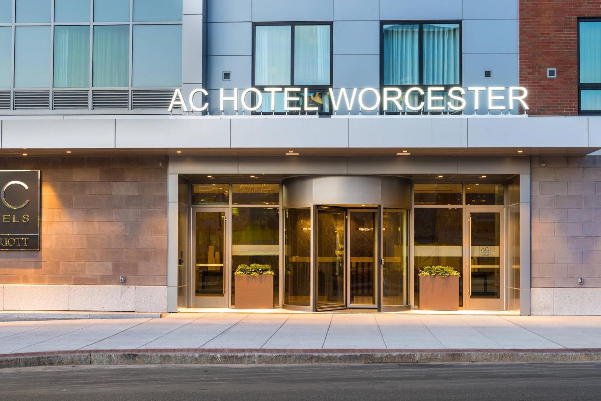 AC Hotel by Marriott Worcester photo 4