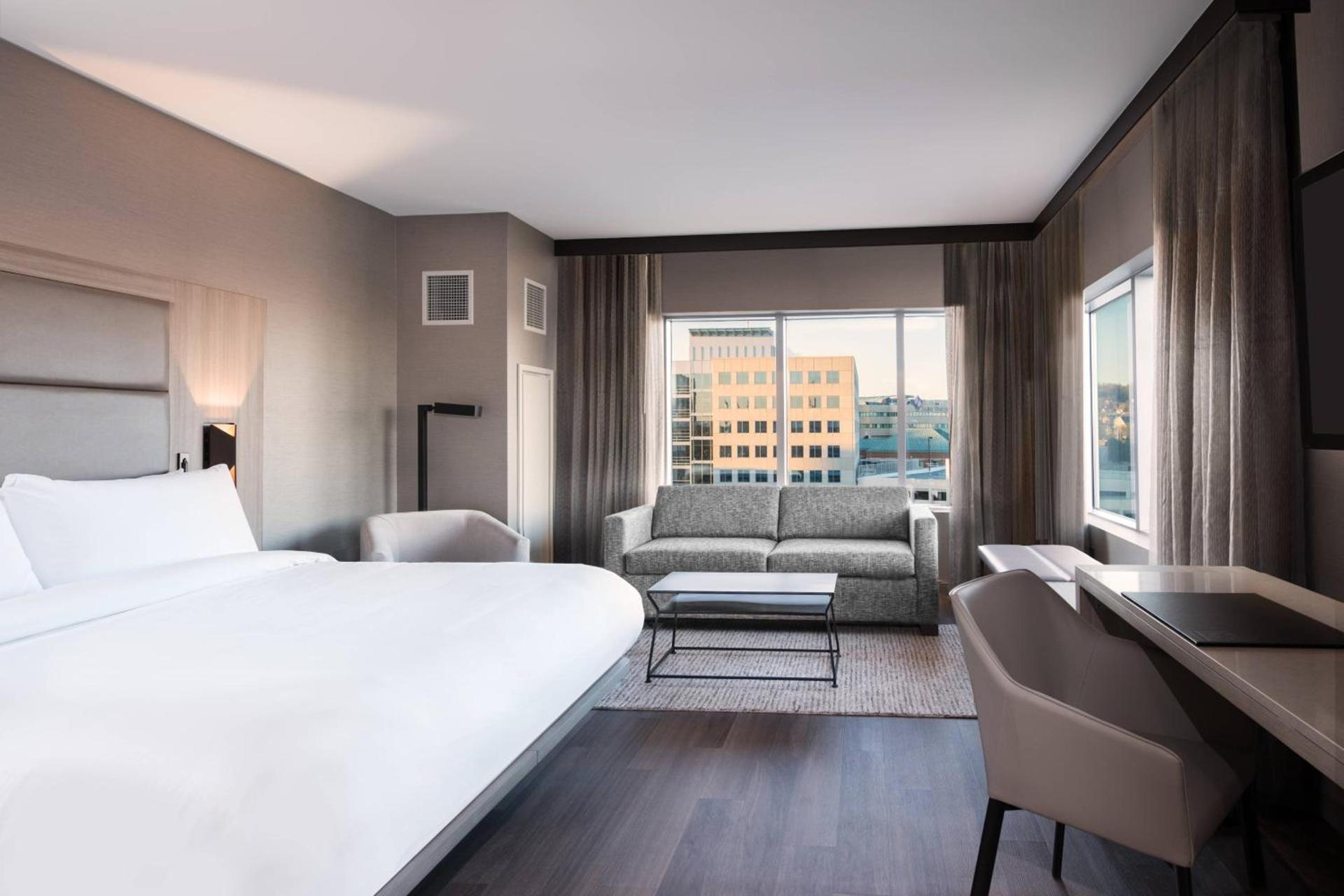 AC Hotel by Marriott Worcester photo 10