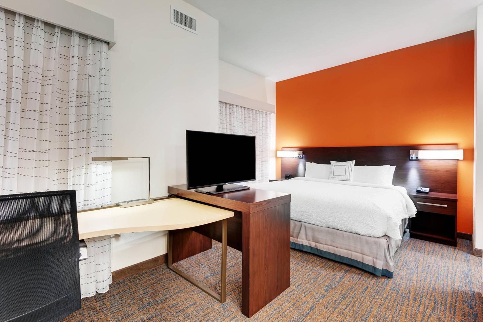 Residence Inn by Marriott Austin Airport photo 8