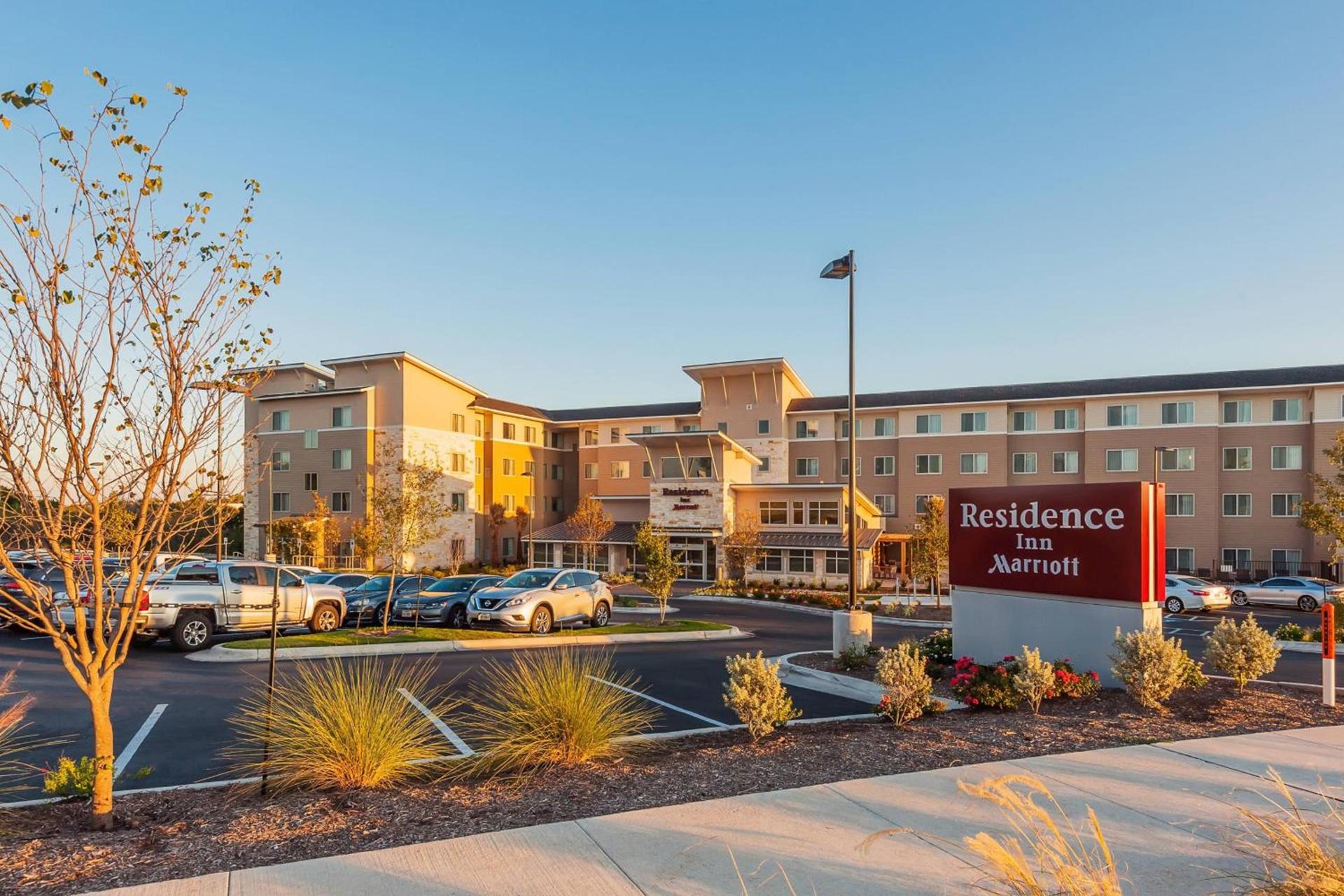 Residence Inn by Marriott Austin Airport photo 3