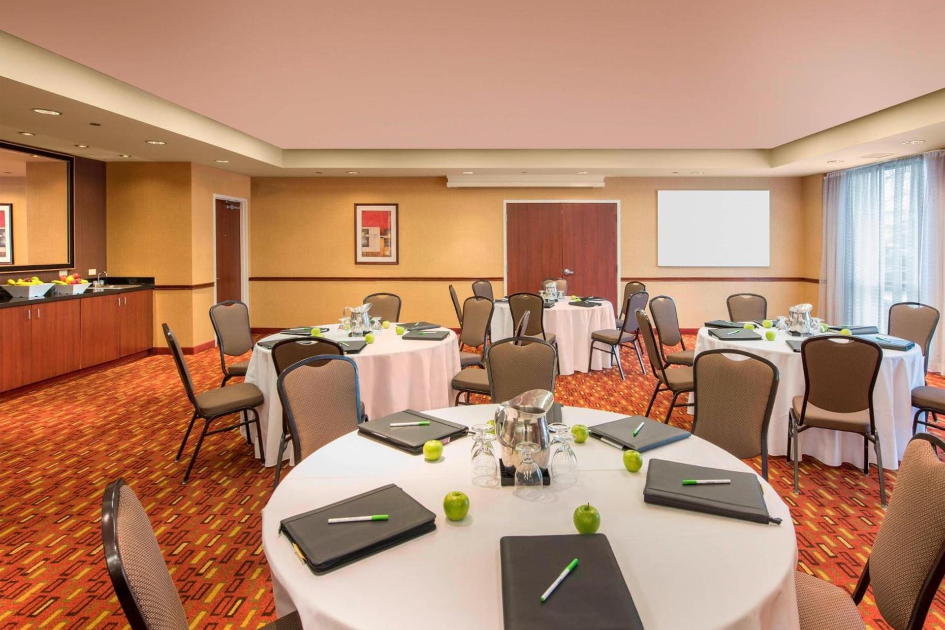 Courtyard by Marriott Denver Cherry Creek photo 36