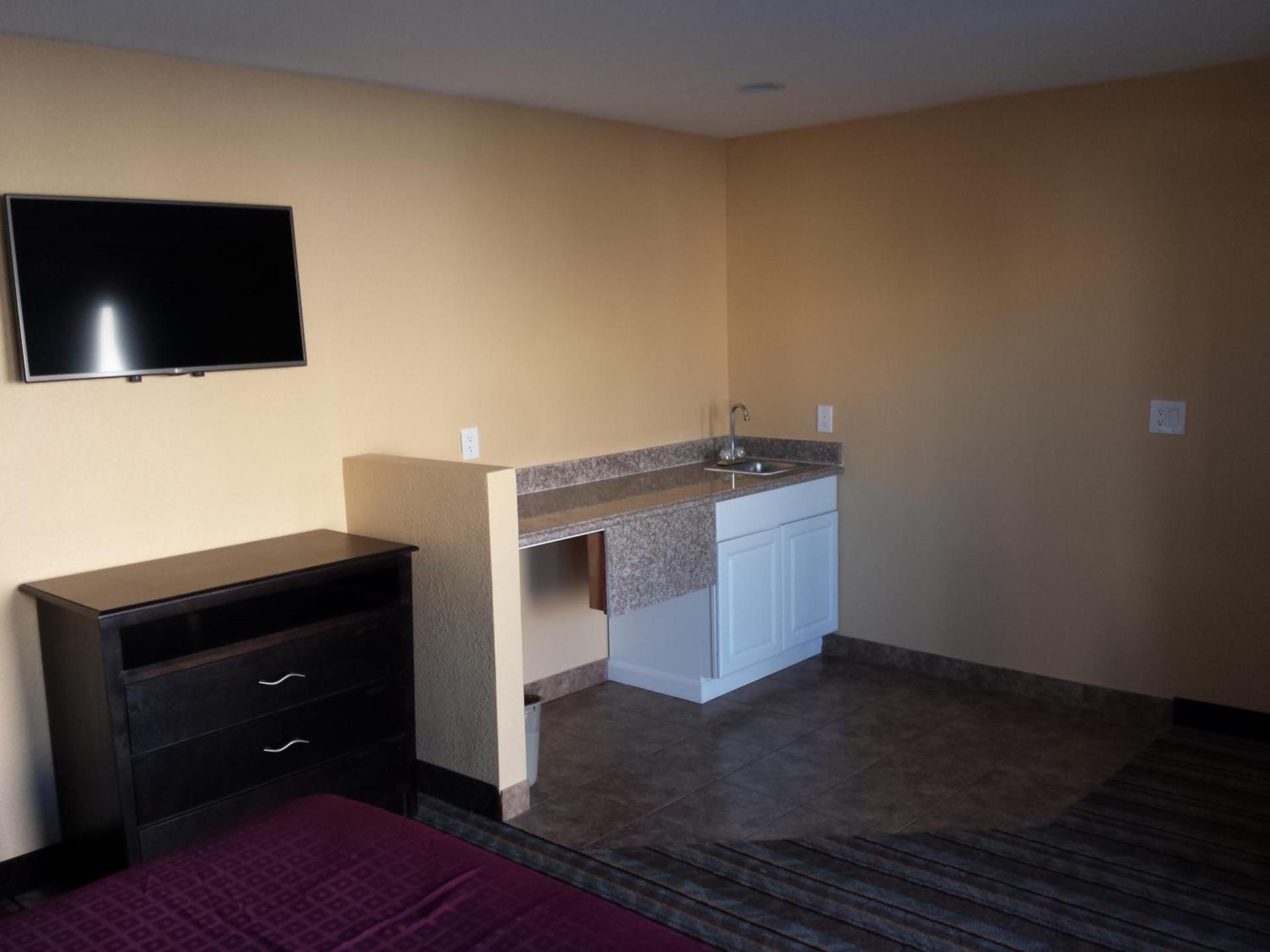 Travelodge by Wyndham San Diego SeaWorld photo 24