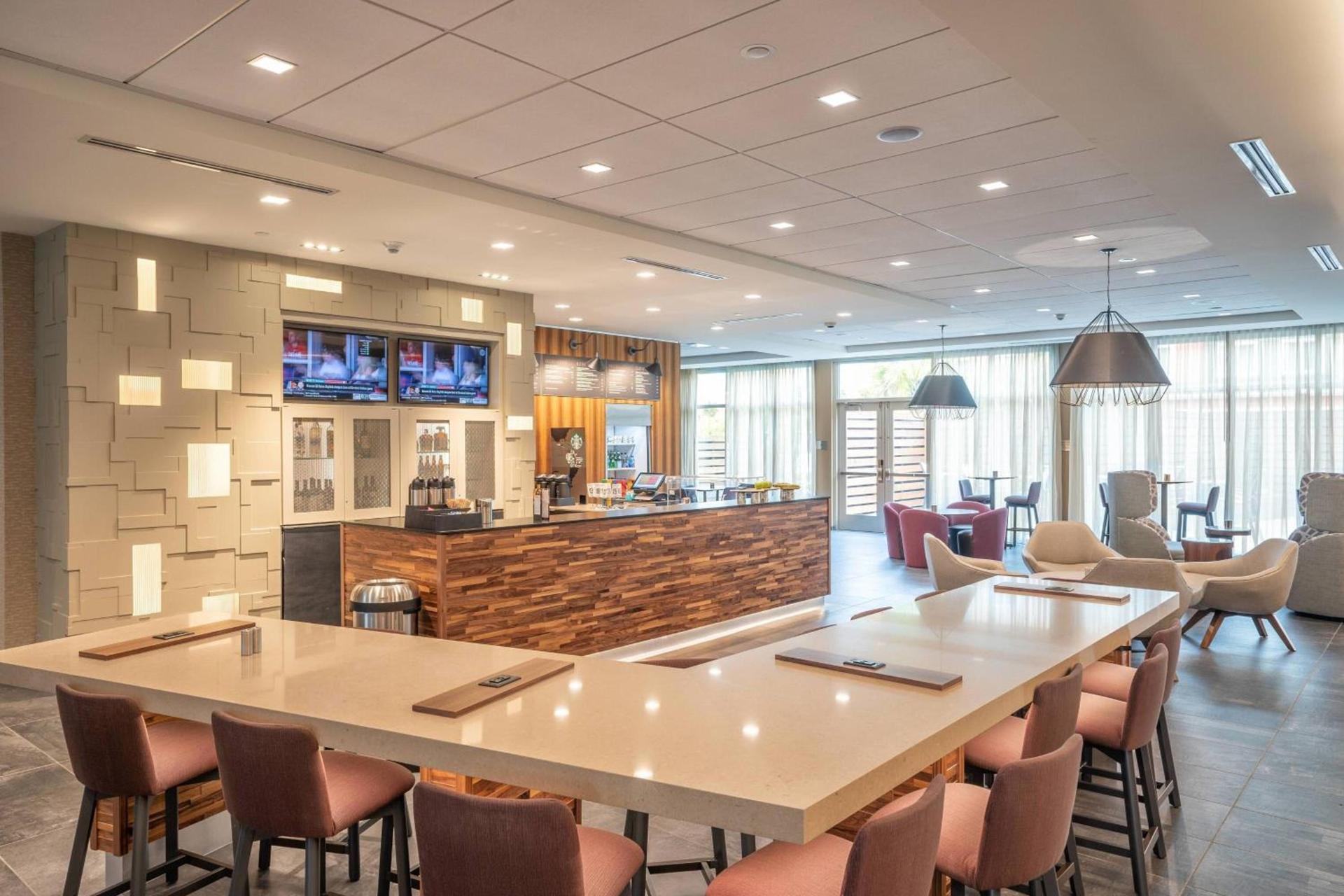 Courtyard by Marriott Charleston-North Charleston photo 25