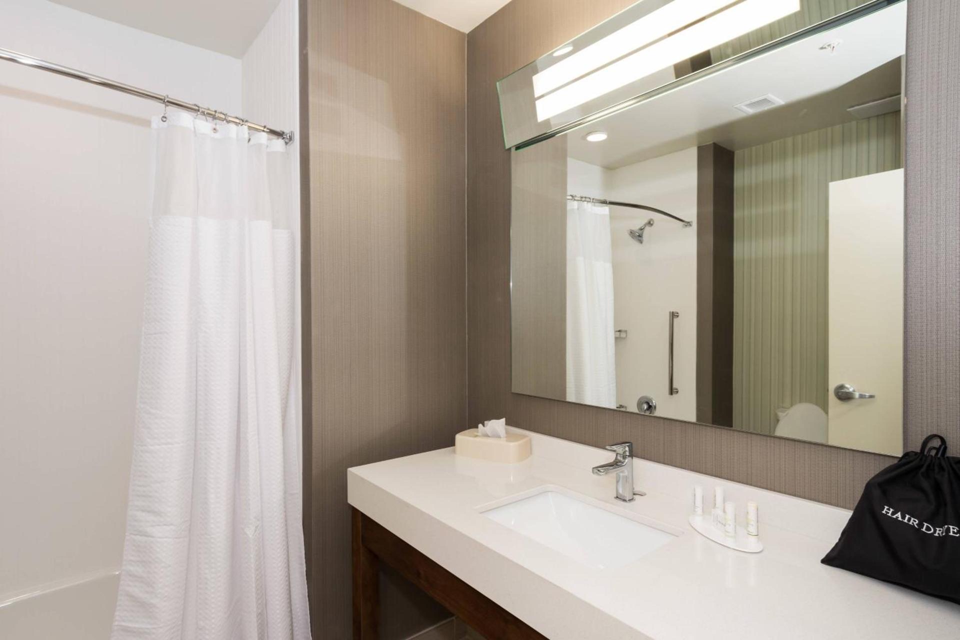 Courtyard By Marriott Fayetteville Fort Bragg Spring Lake photo 5