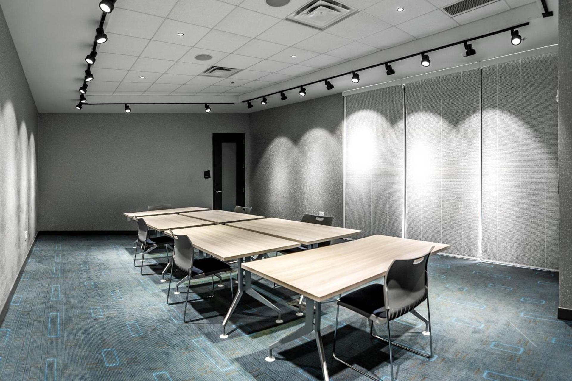 Aloft by Marriott Columbus Easton photo 18