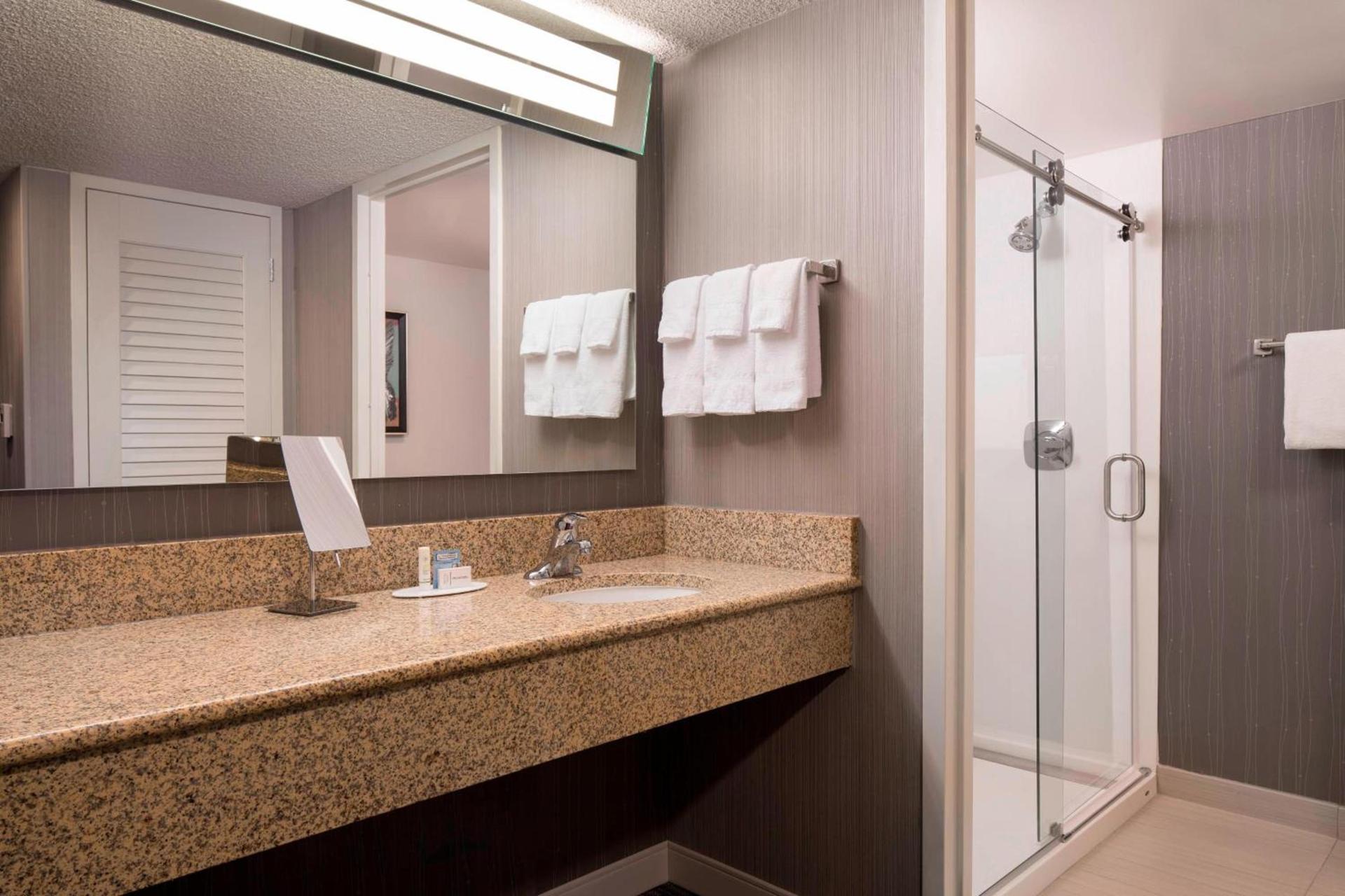 Courtyard by Marriott Denver Airport photo 24