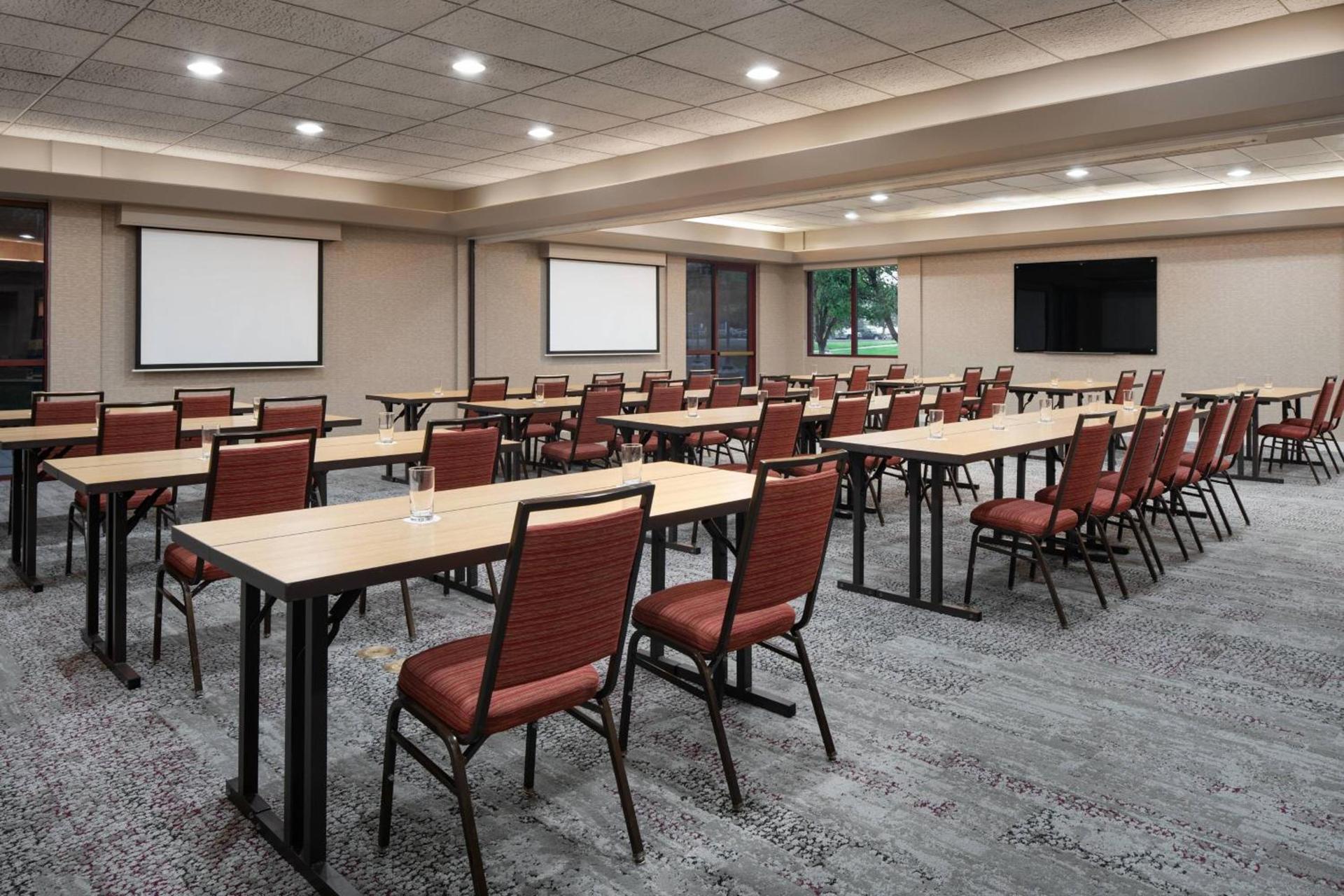Courtyard by Marriott Denver Airport photo 40