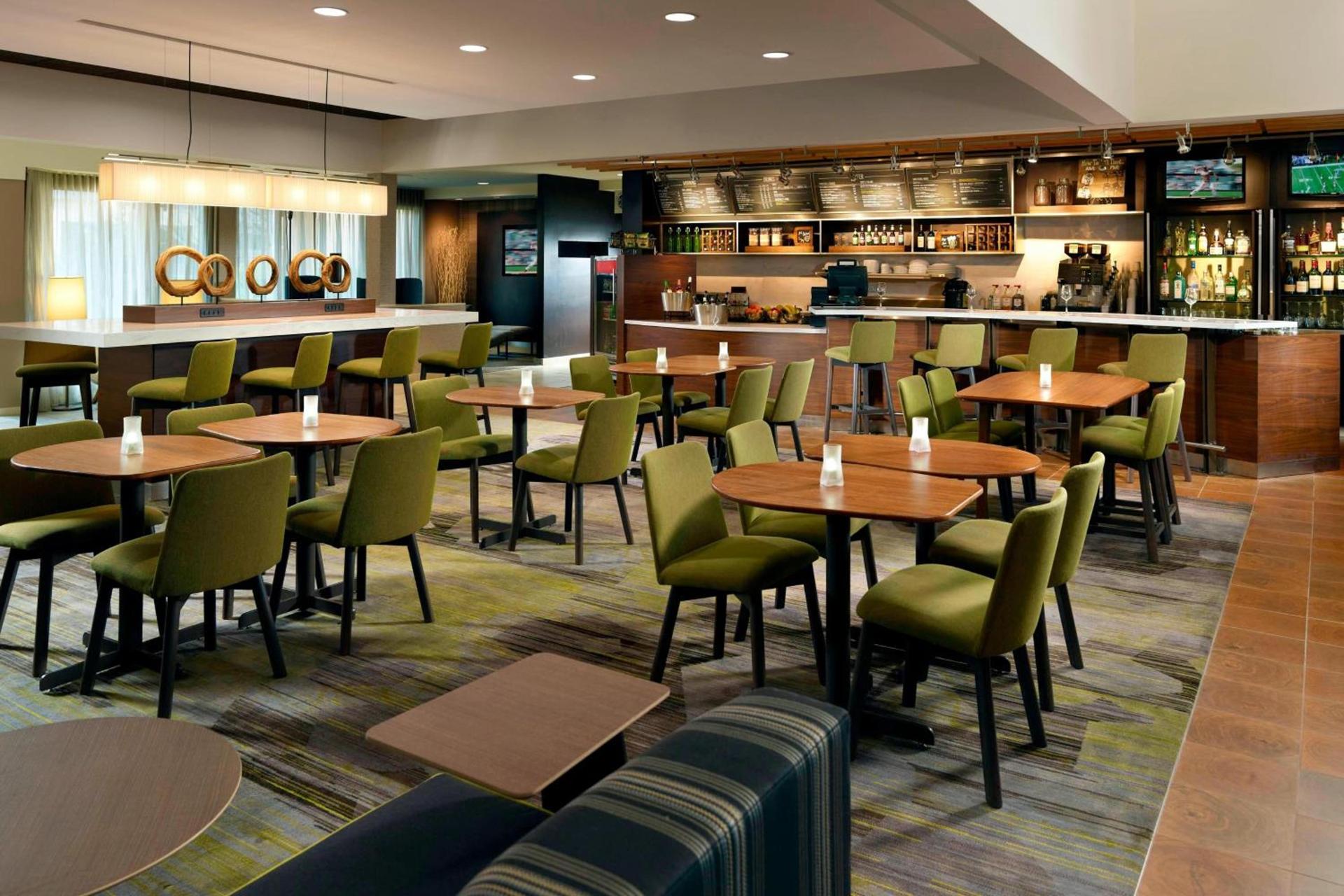 Courtyard by Marriott Perimeter Center photo 24