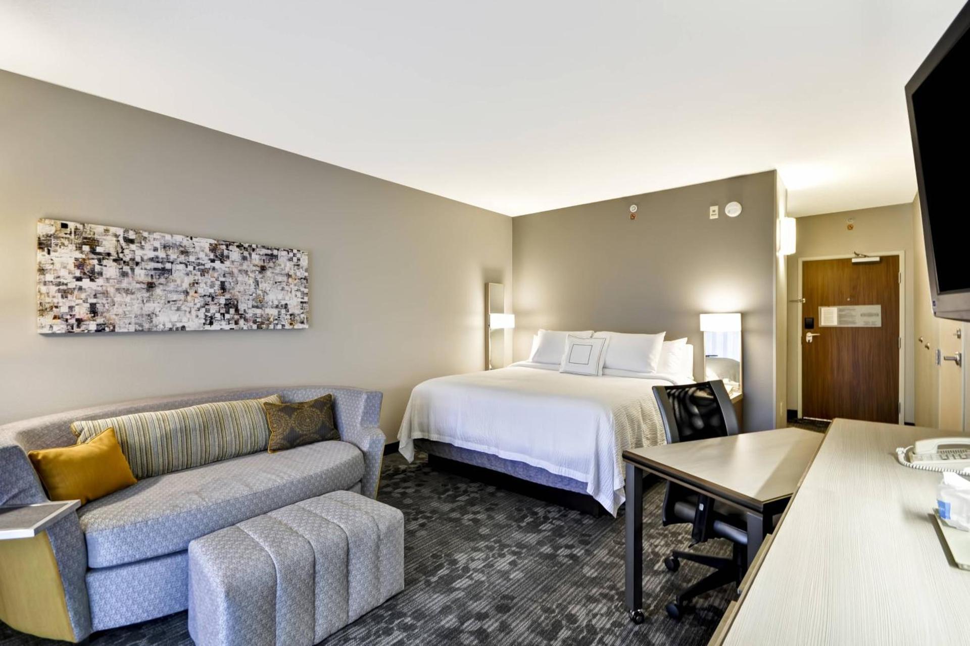 Courtyard by Marriott Dalton photo 6