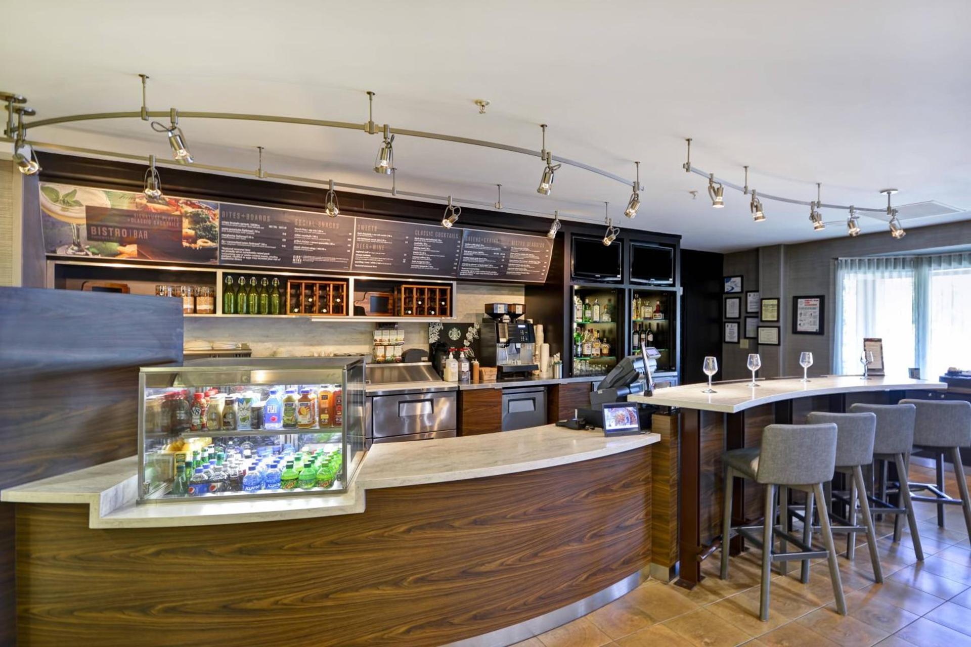 Courtyard by Marriott Dalton photo 10