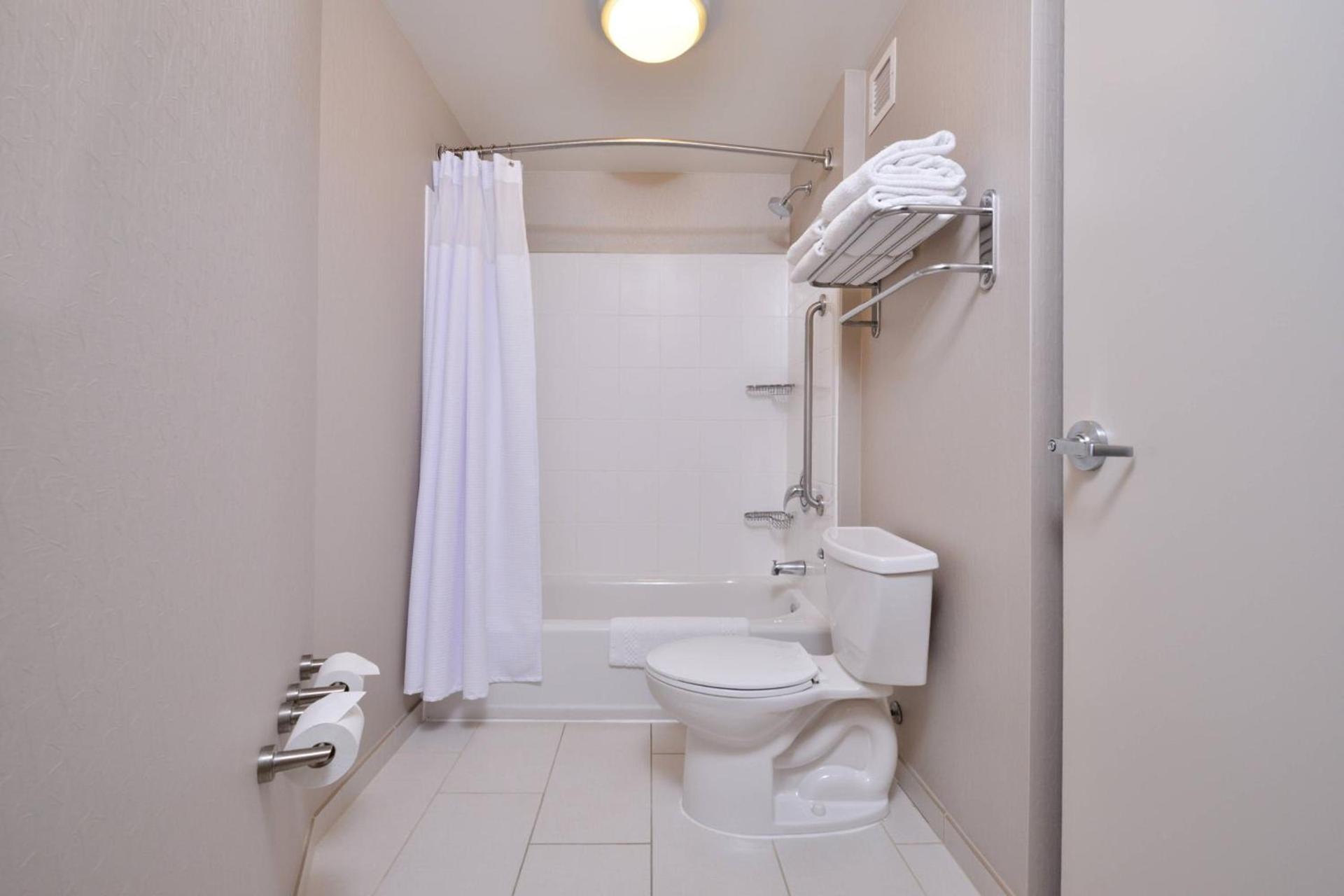 SpringHill Suites Fairfax Fair Oaks photo 16