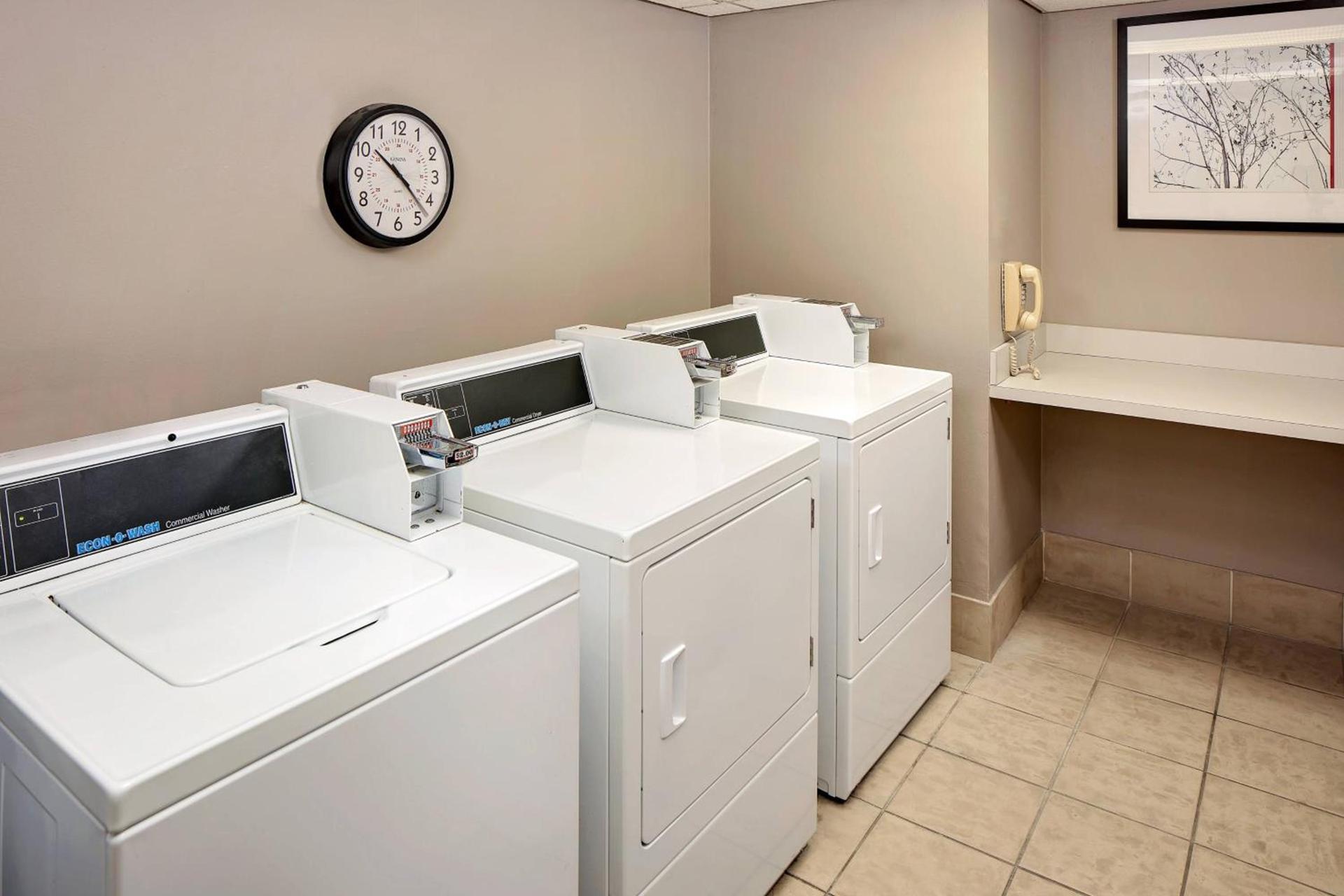 Courtyard by Marriott Fort Lauderdale North/Cypress Creek photo 25