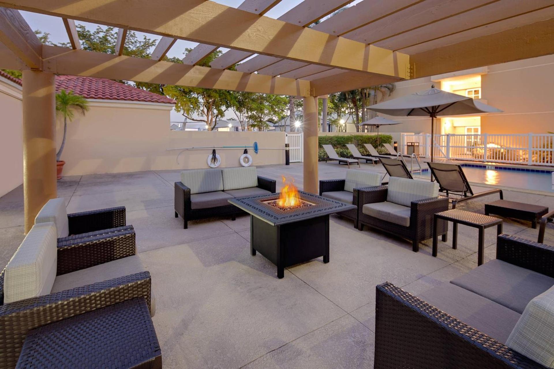 Courtyard by Marriott Fort Lauderdale North/Cypress Creek photo 28