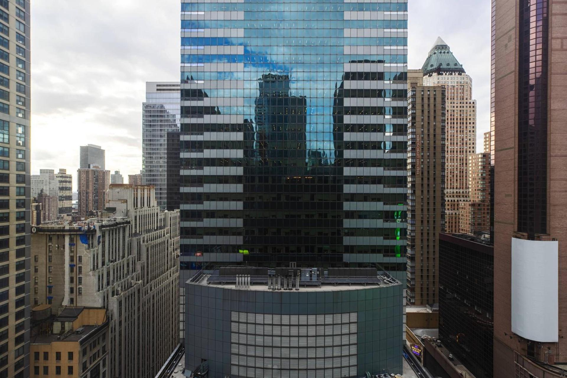 Renaissance New York Times Square by Marriott photo 25