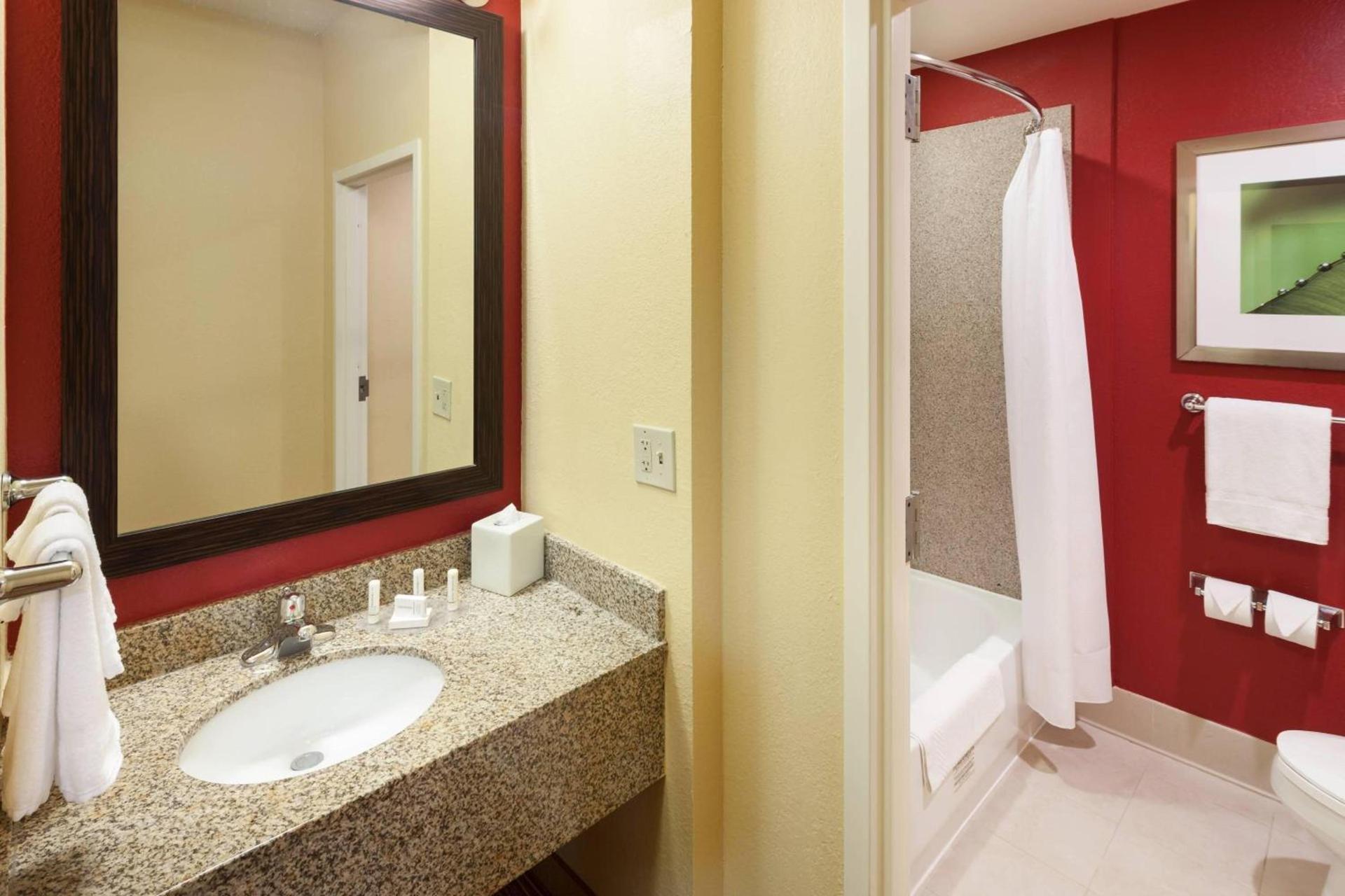 Courtyard by Marriott Jackson Ridgeland photo 9