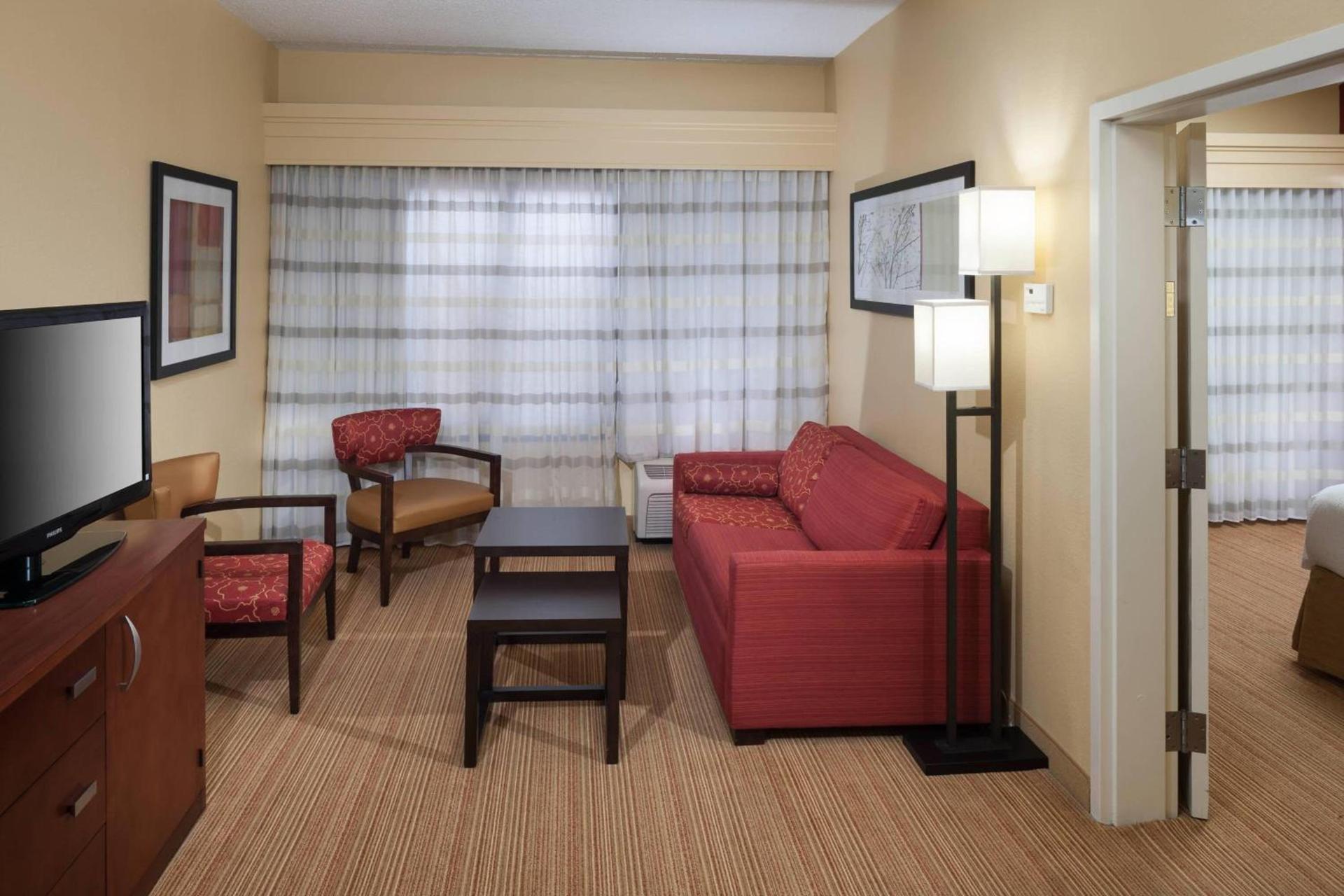 Courtyard by Marriott Jackson Ridgeland photo 12