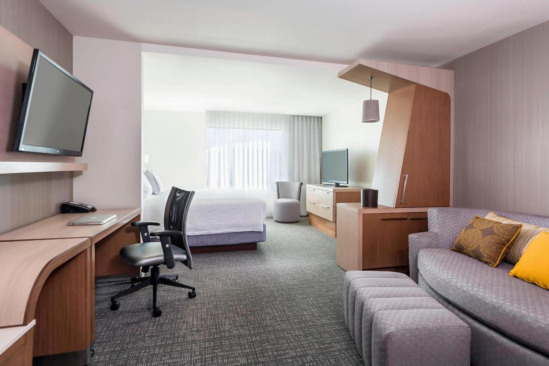 Courtyard by Marriott Stafford Quantico photo 9