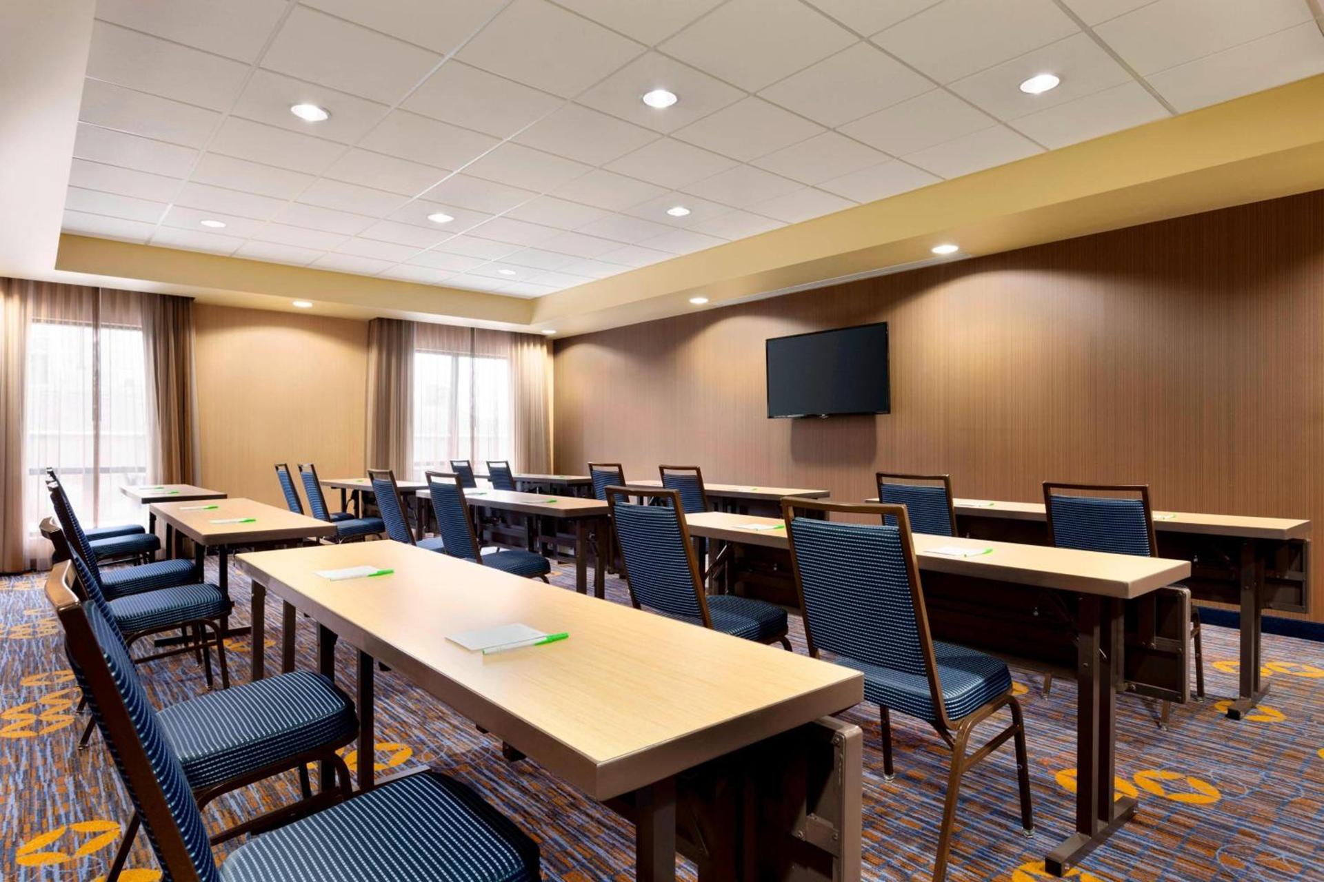 Courtyard by Marriott Stafford Quantico photo 23