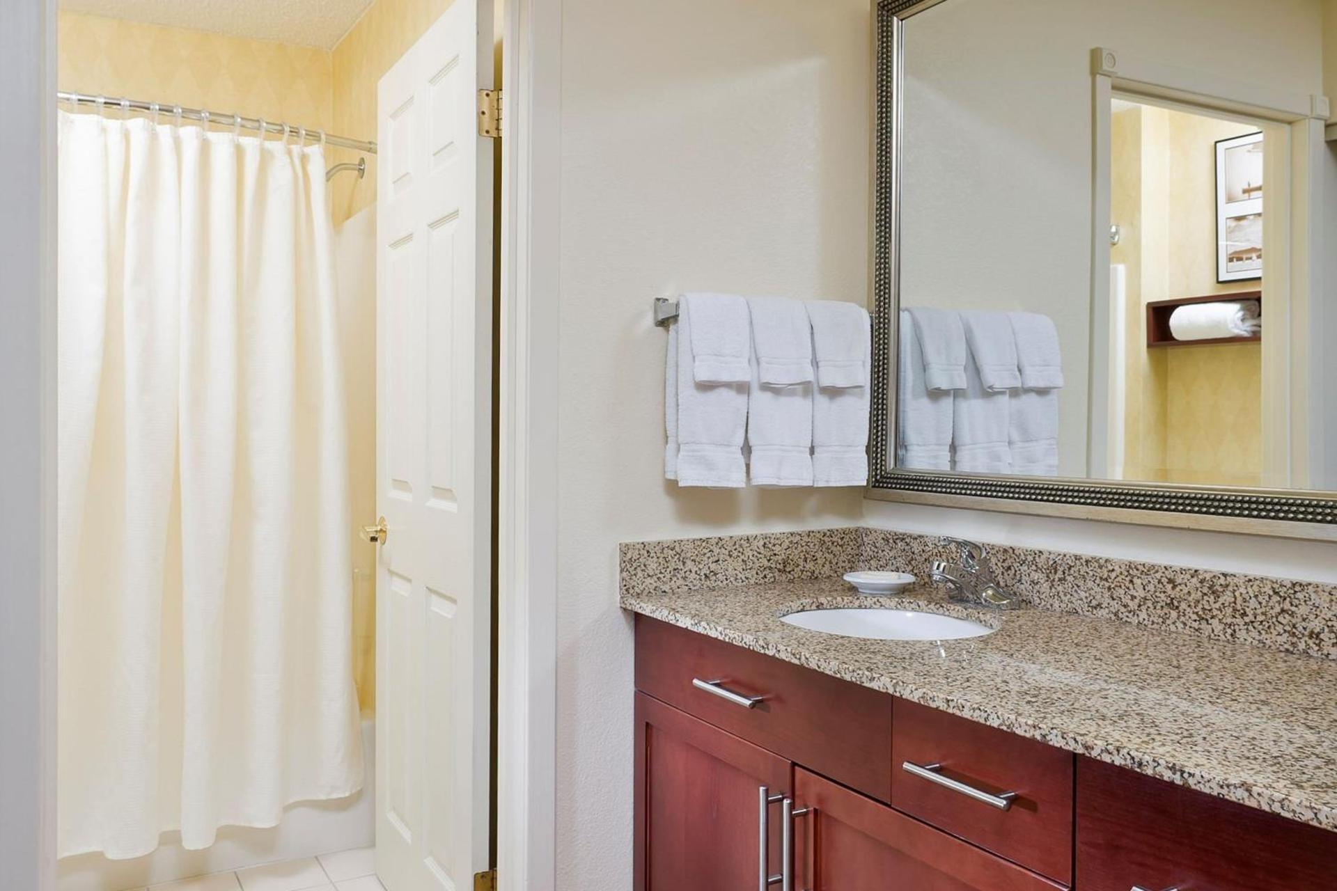 Residence Inn by Marriott Peoria photo 11