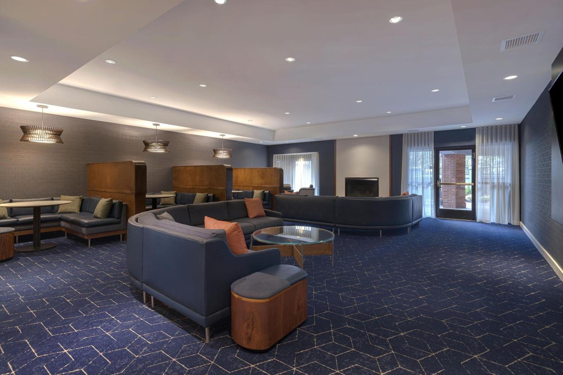 Courtyard by Marriott Portland Southeast/Clackamas photo 4