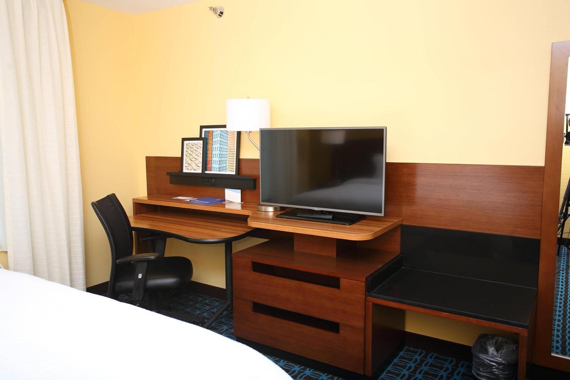 Fairfield Inn & Suites by Marriott East Grand Forks photo 5