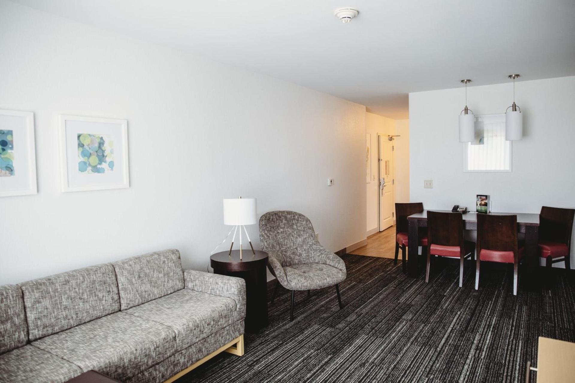 TownePlace Suites by Marriott Aberdeen photo 5