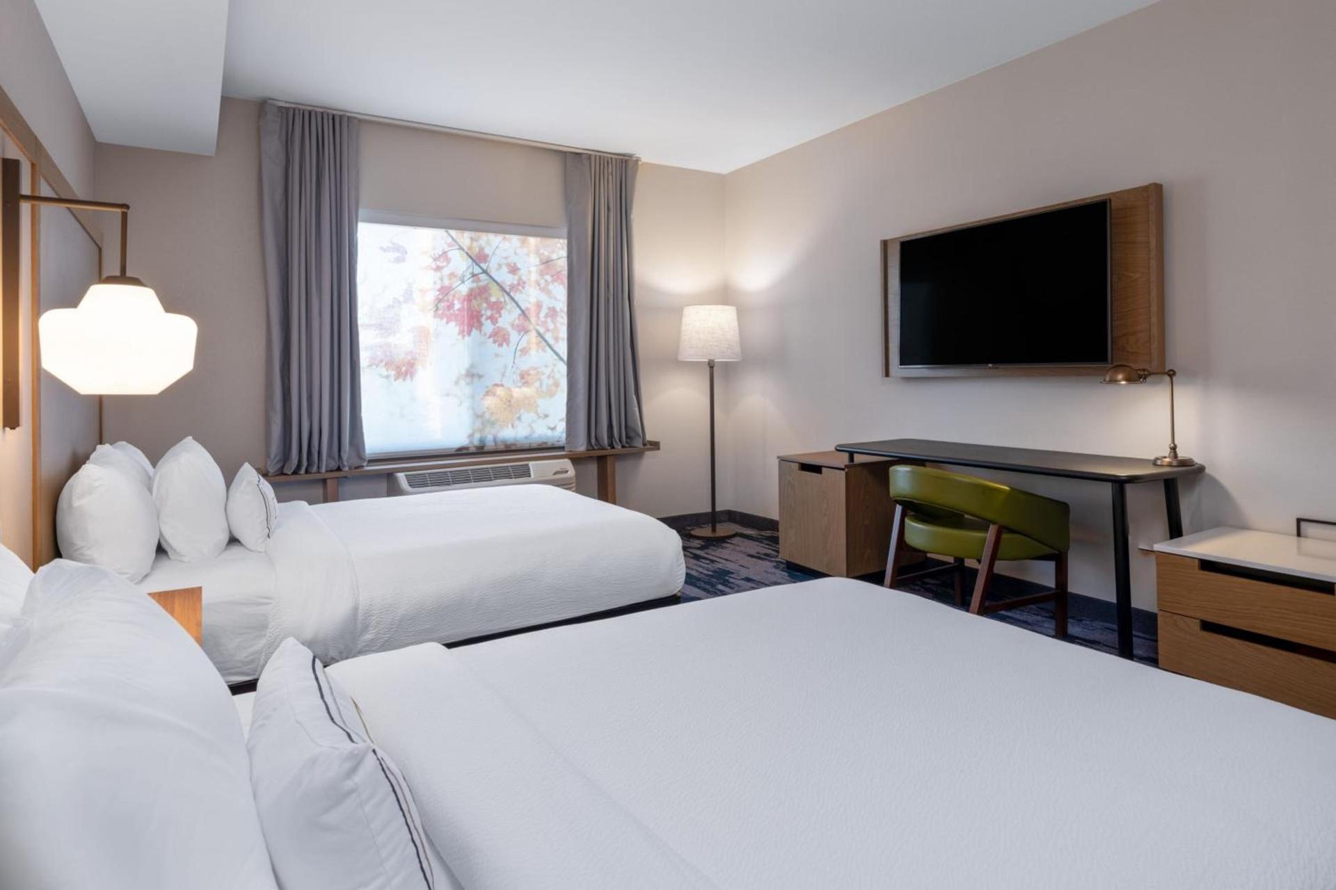 Fairfield Inn & Suites Minneapolis North photo 14