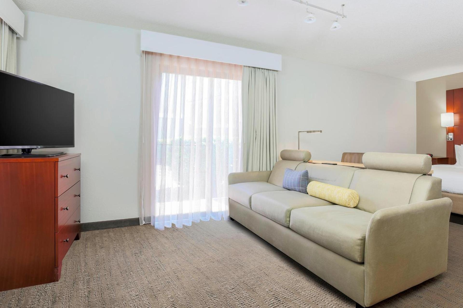 Residence Inn Chicago Deerfield photo 6